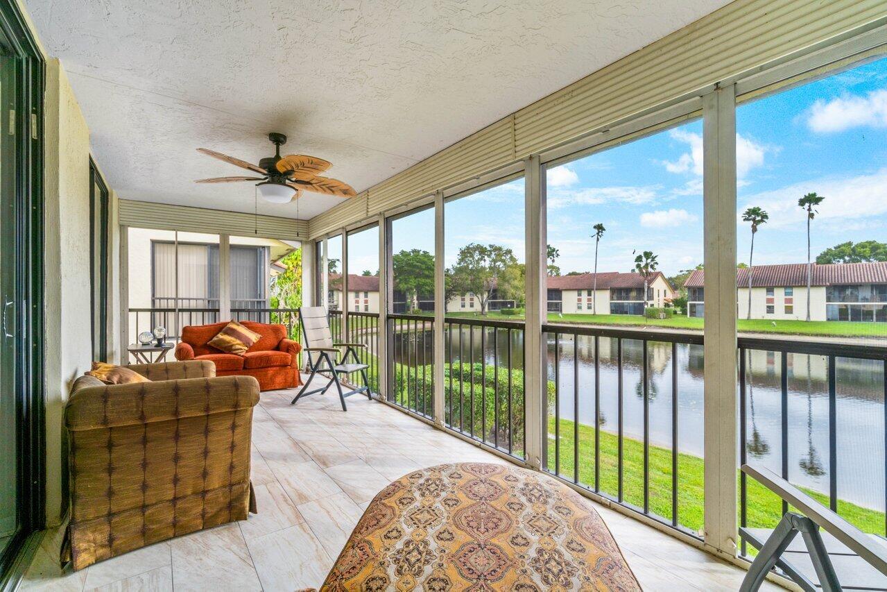 10279 N Circle Lake Drive Unit: 201