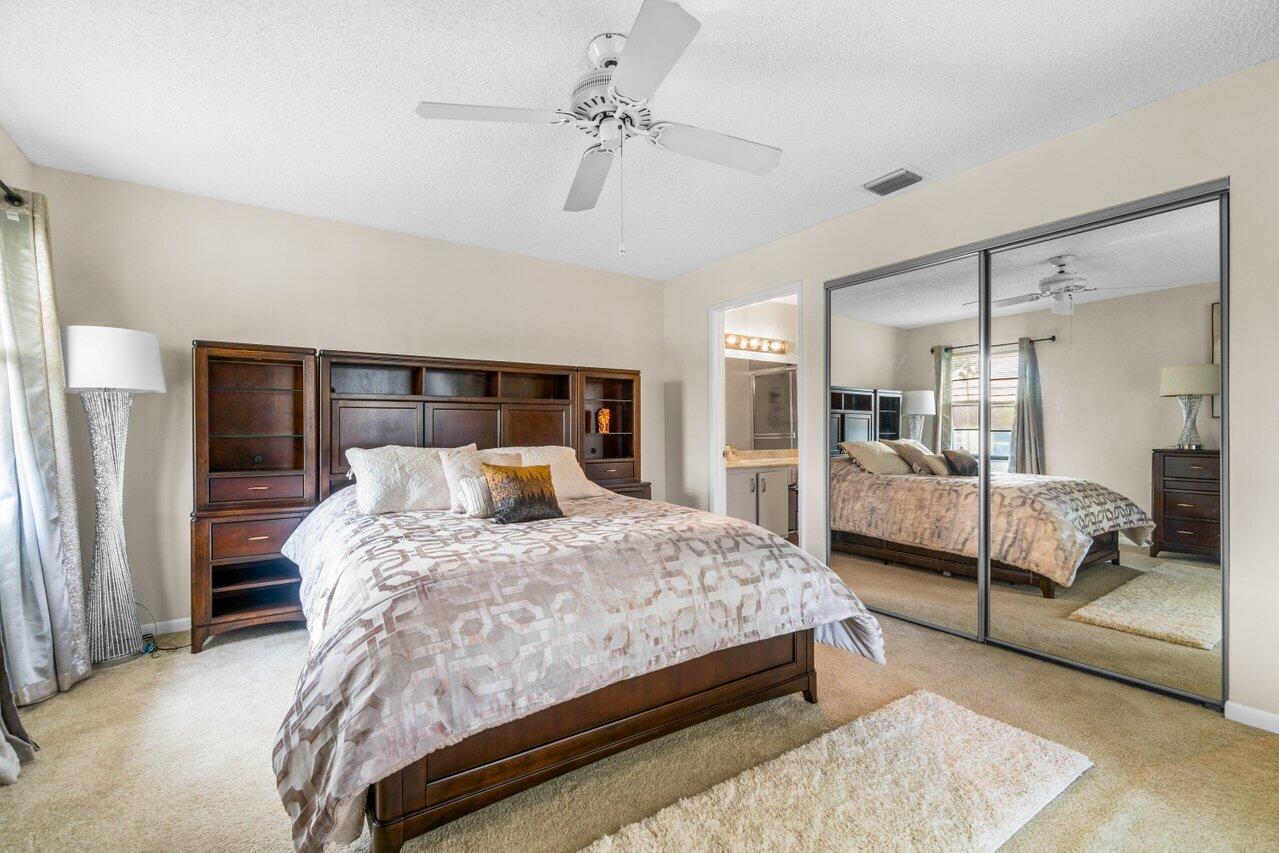 10279 N Circle Lake Drive Unit: 201