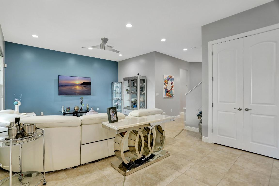 3874 NW 89th Way, Coral Springs