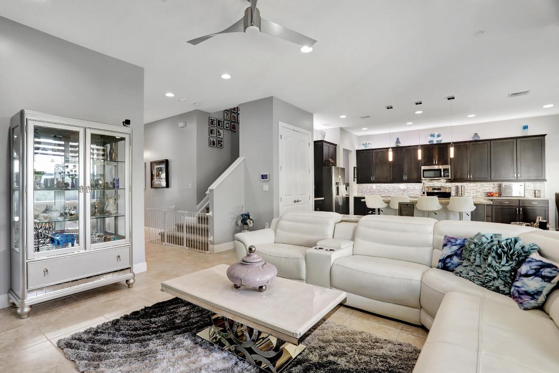 3874 NW 89th Way, Coral Springs