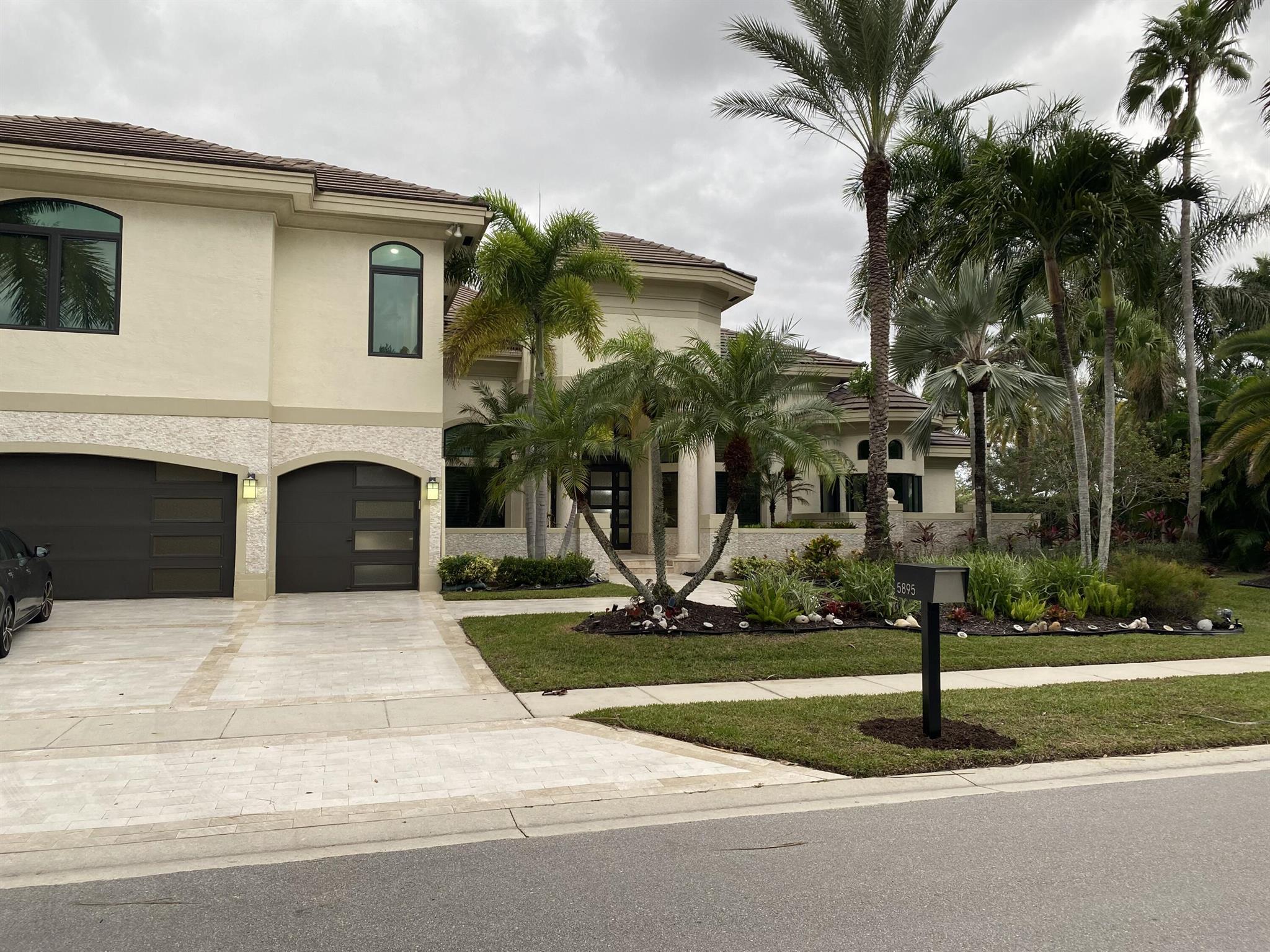 5895 Windsor Court