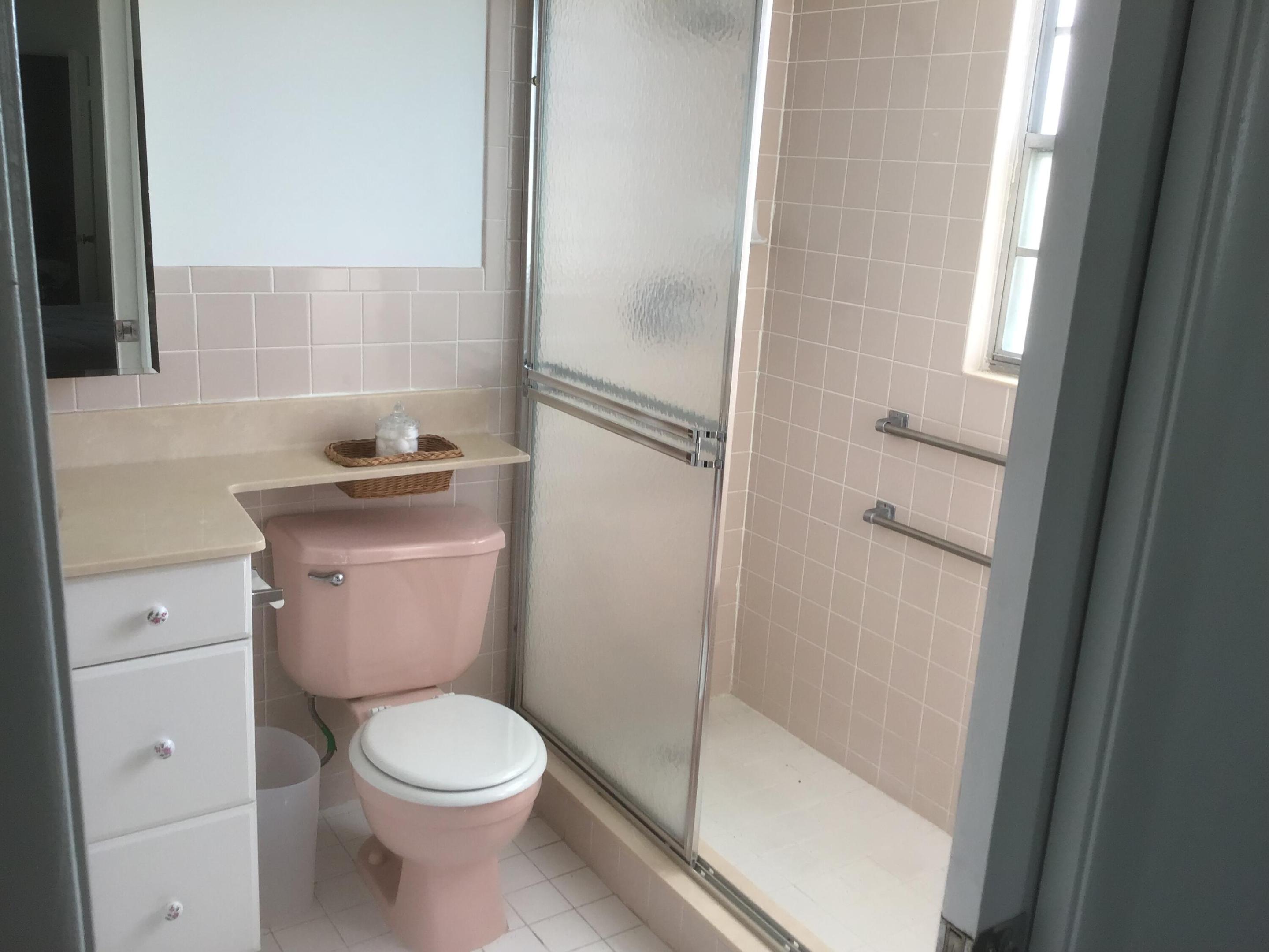 1036 Hythe B B, Boca Raton Unit: B