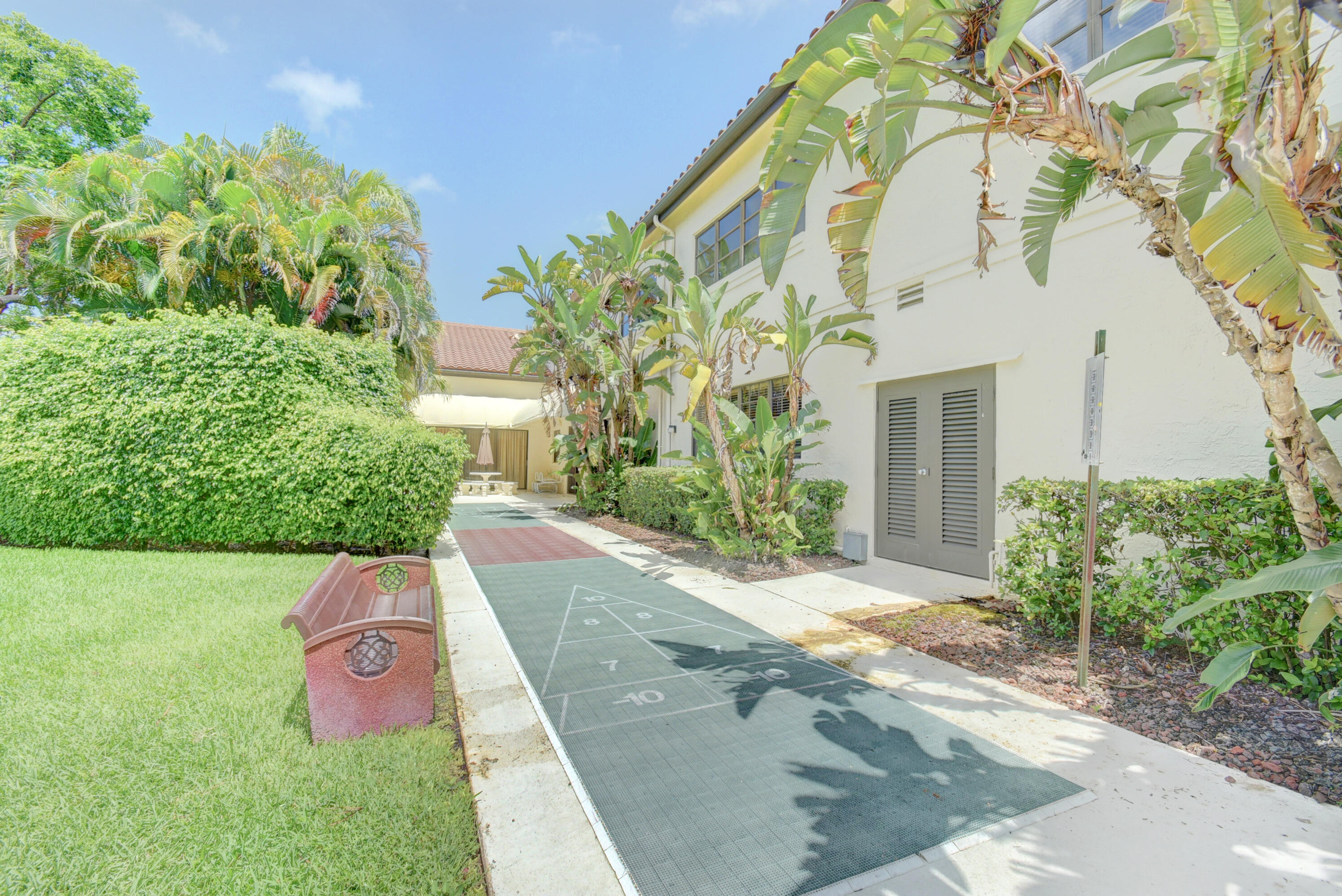 5920 Autumn Lake Lane Unit: A