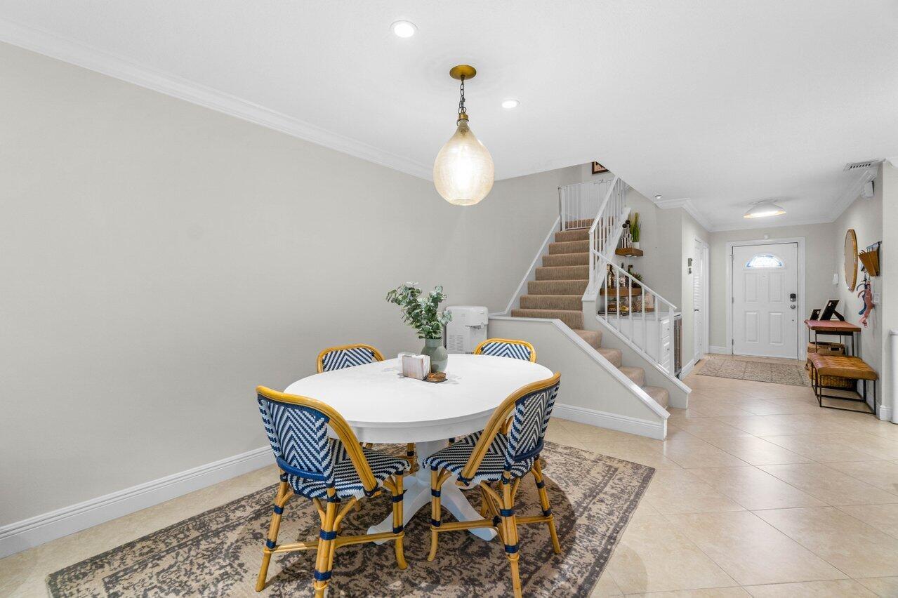 32 Stratford Lane Unit: C