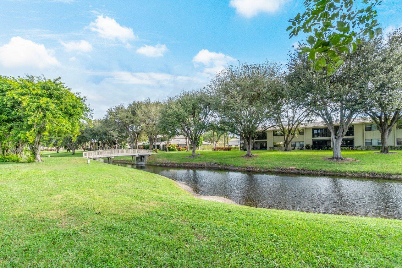 32 Stratford Lane Unit: C