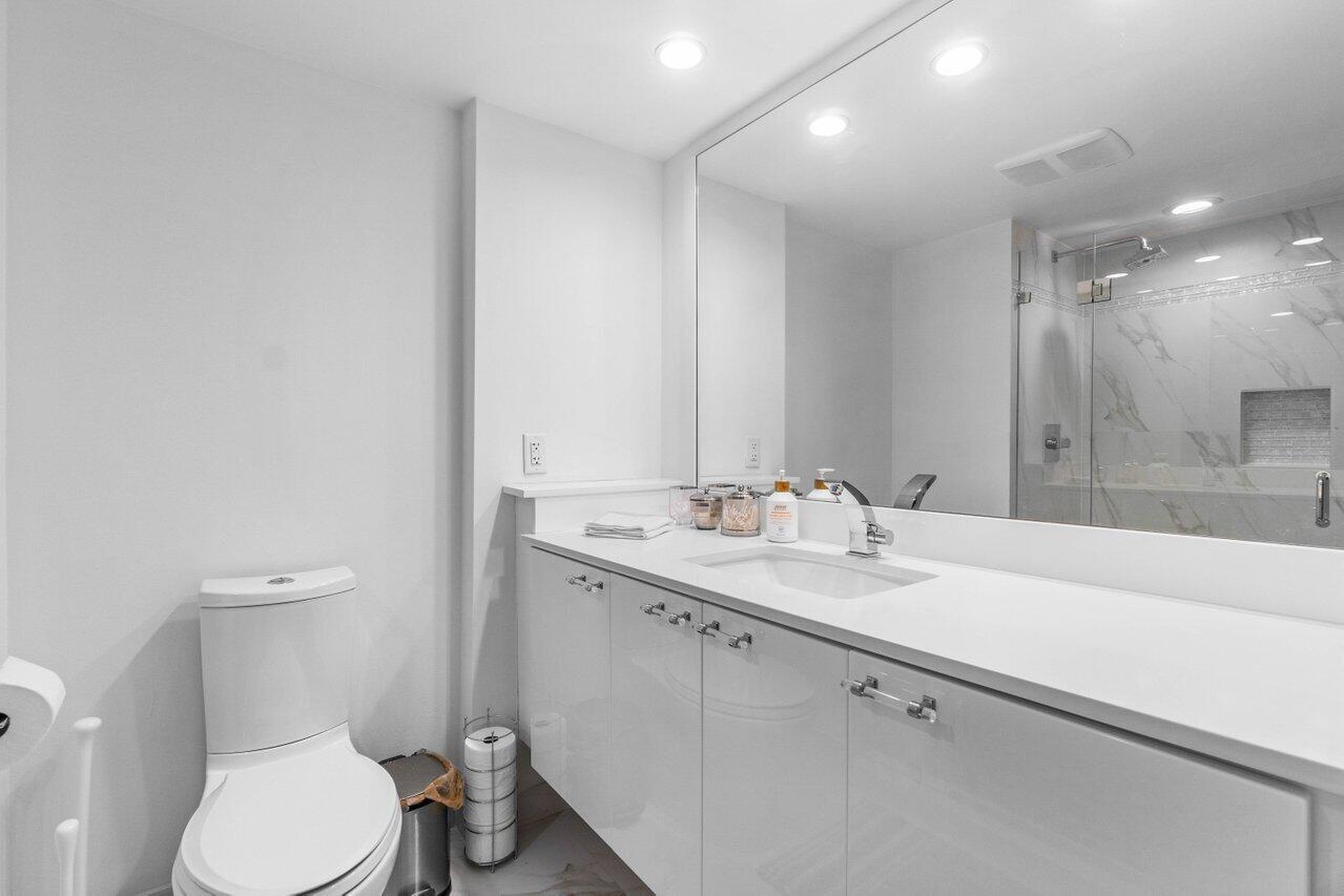 32 Stratford Lane Unit: C