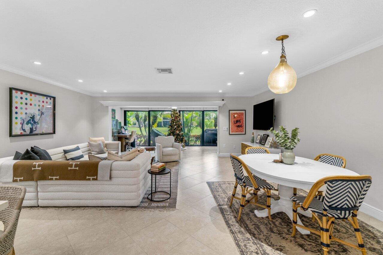 32 Stratford Lane Unit: C