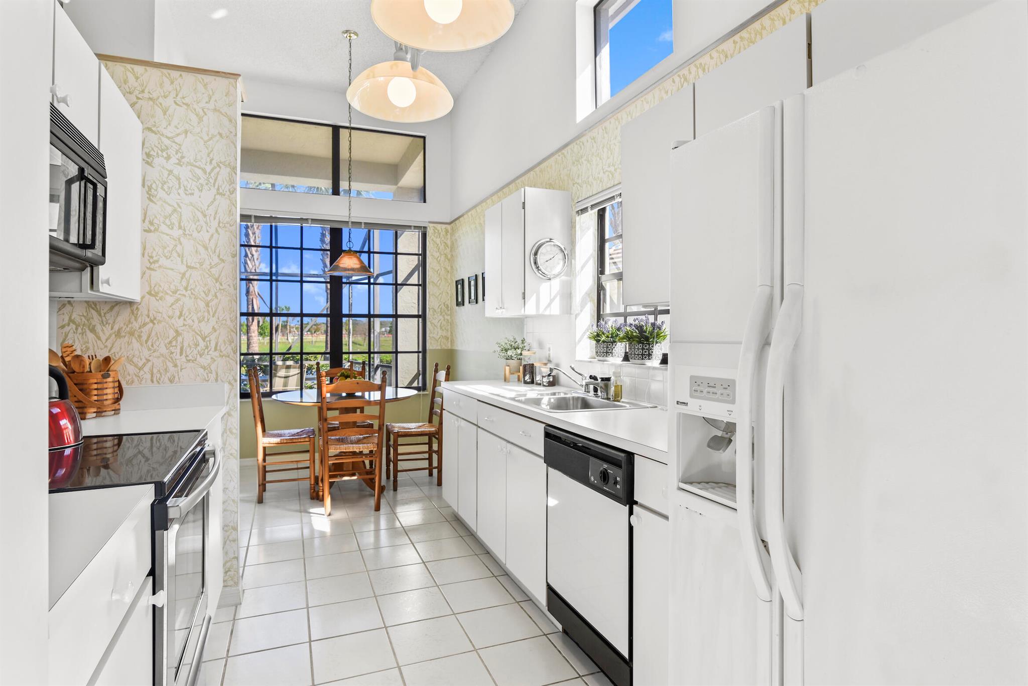 475 Sherwood Forest Drive