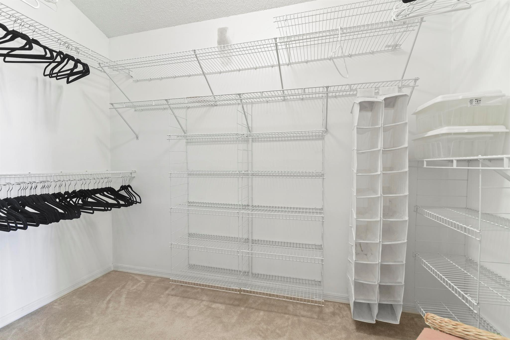 475 Sherwood Forest Drive