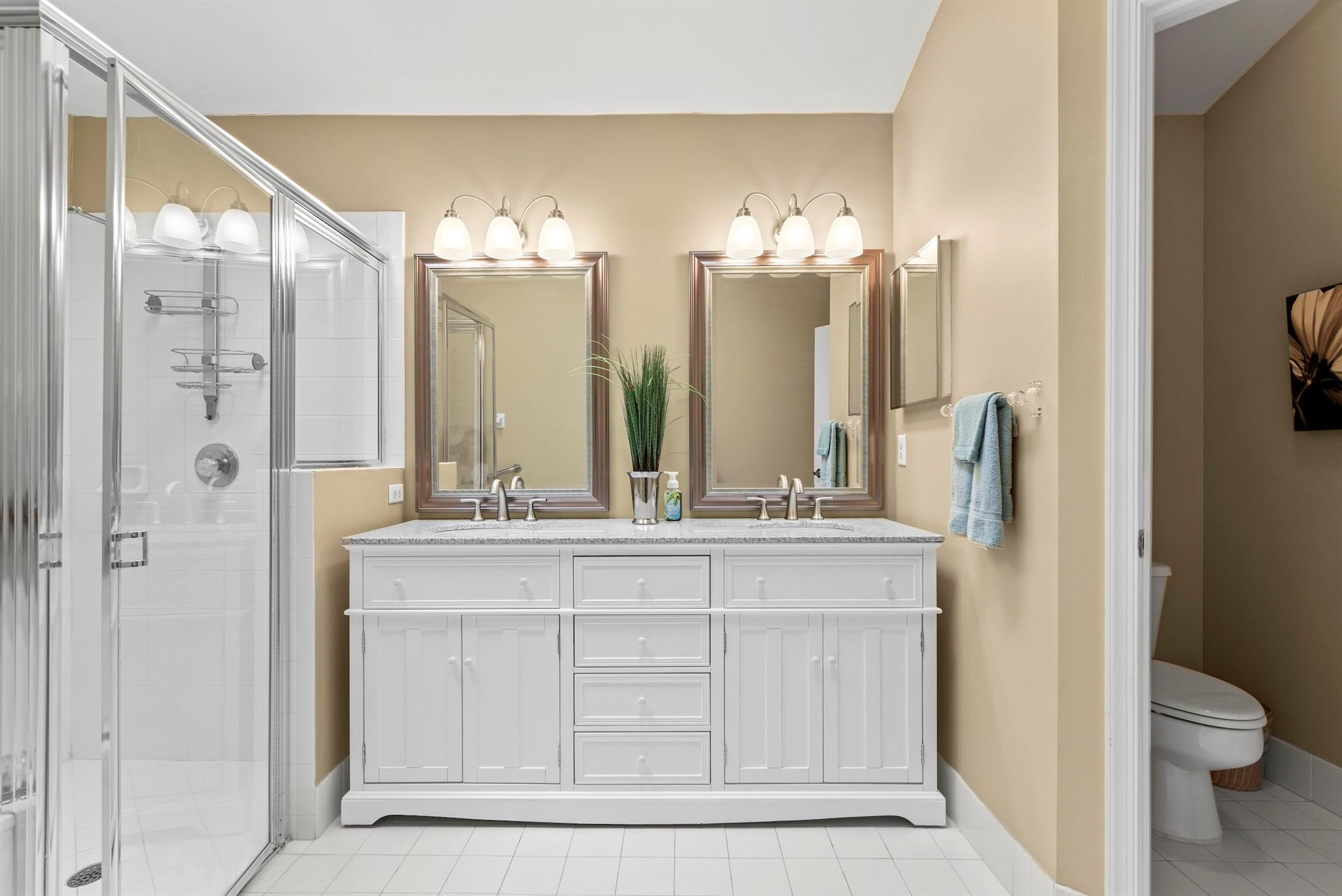 475 Sherwood Forest Drive