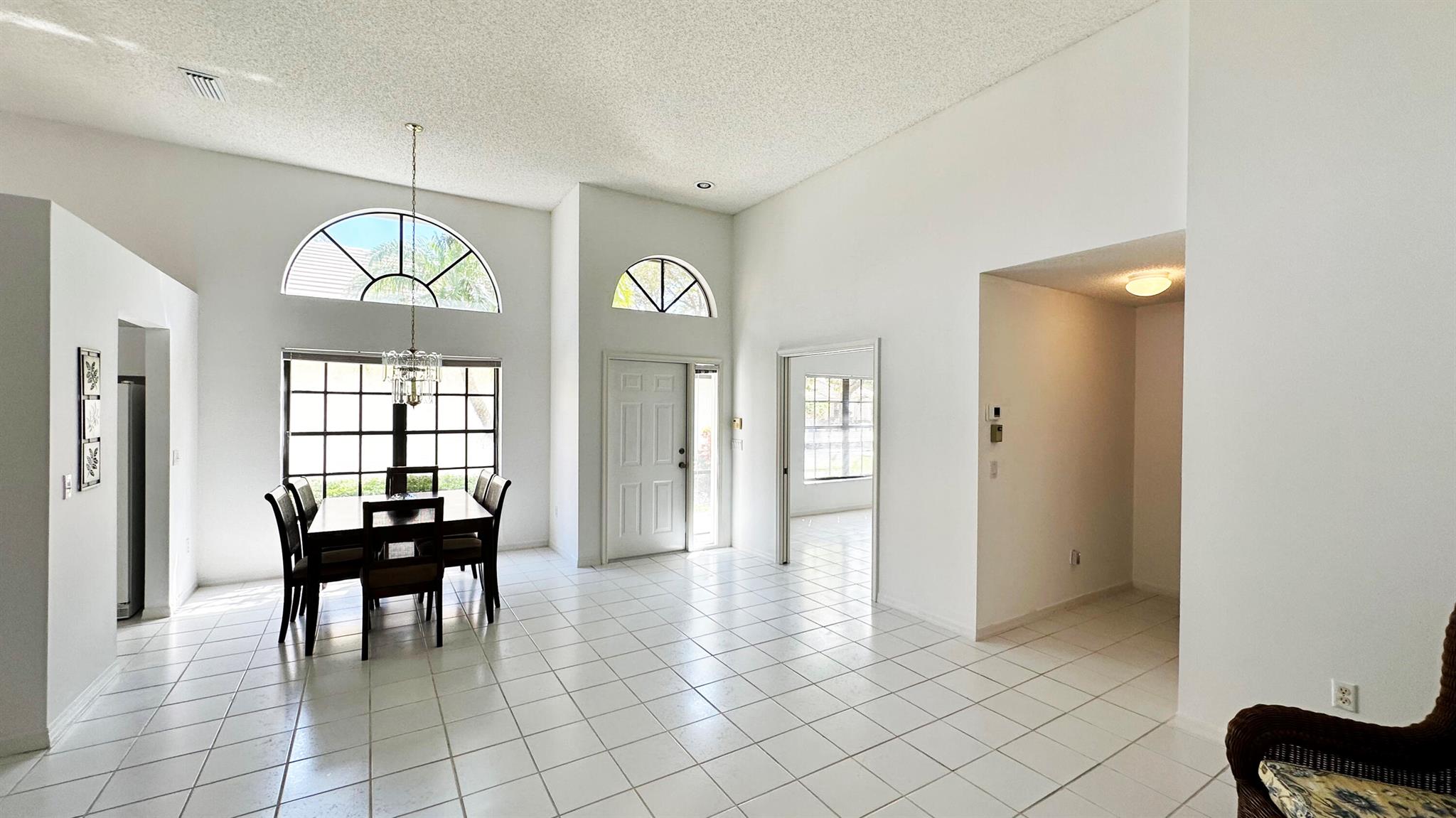 475 Sherwood Forest Drive