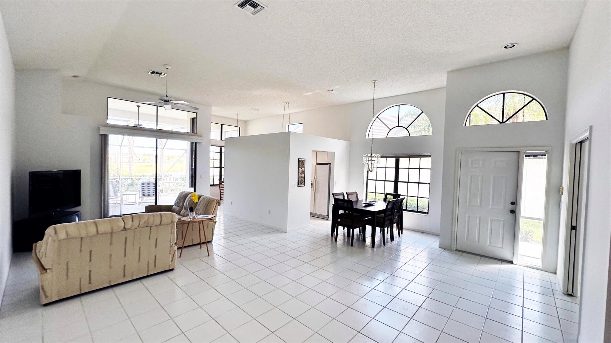 475 Sherwood Forest Drive