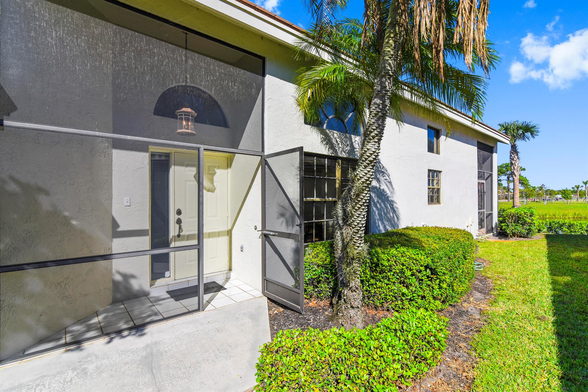 475 Sherwood Forest Drive