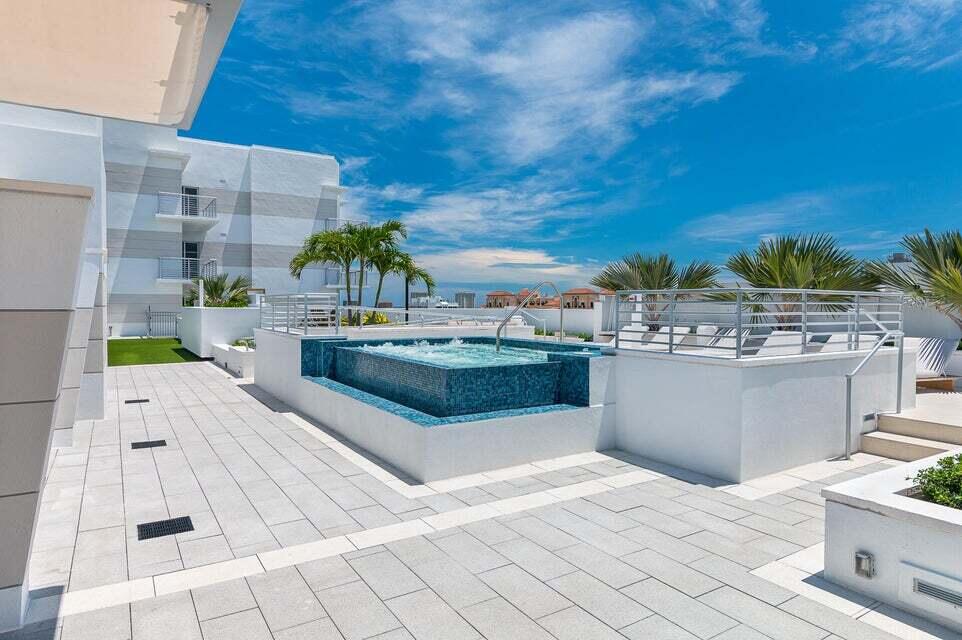 155 E Boca Raton Road Unit: 907