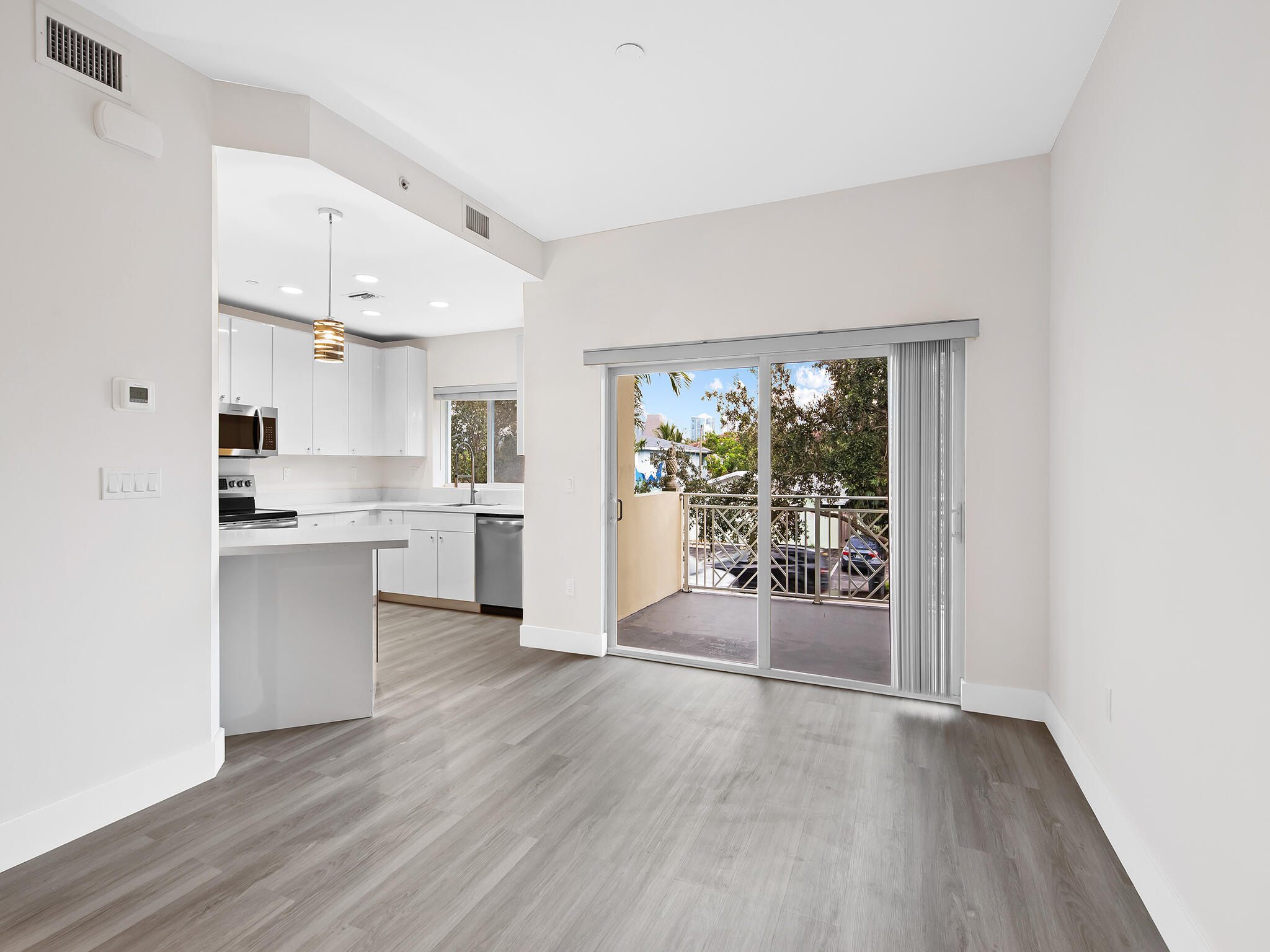 630 SE 15th Street Unit: 2