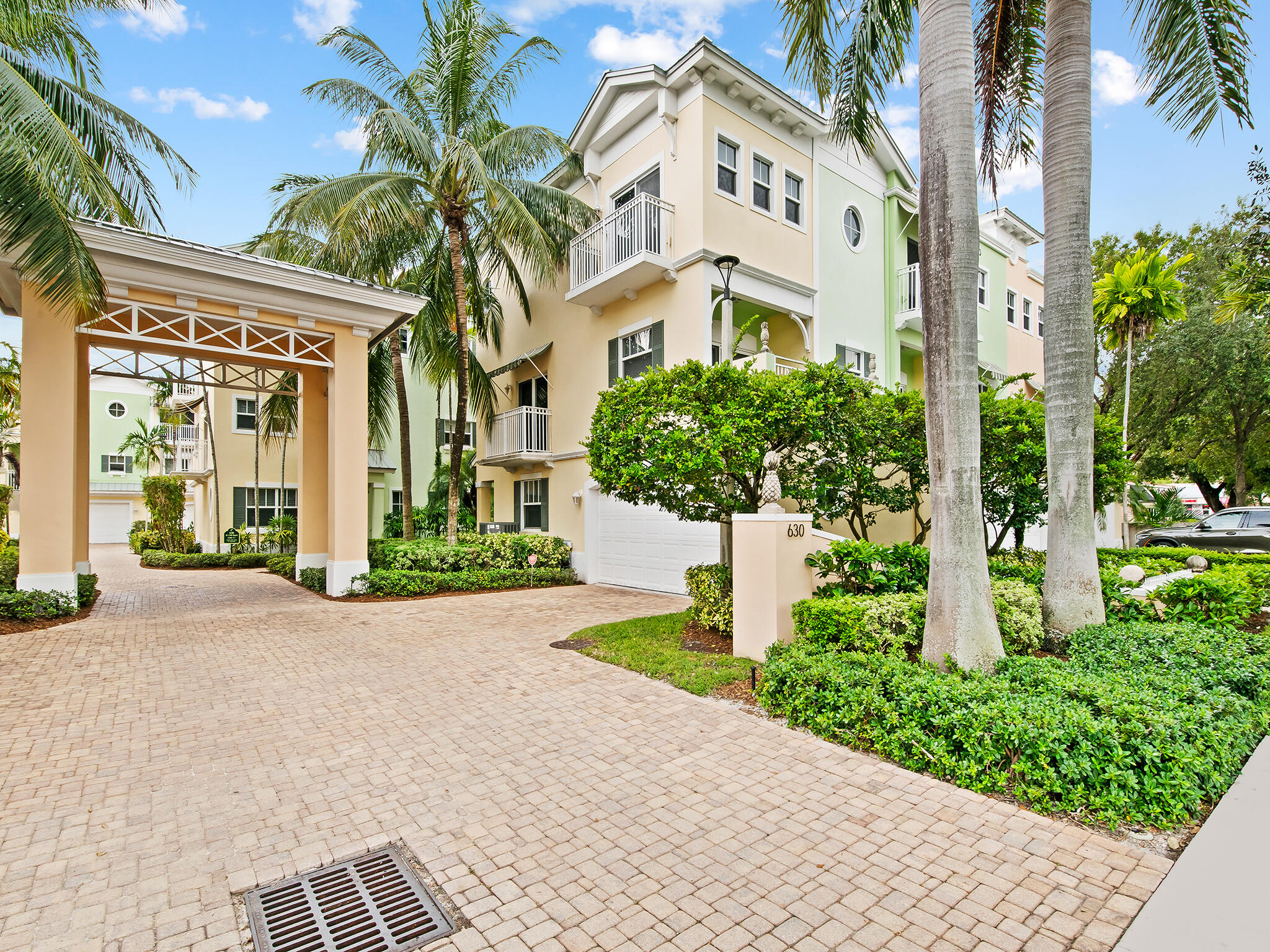 630 SE 15th Street Unit: 2