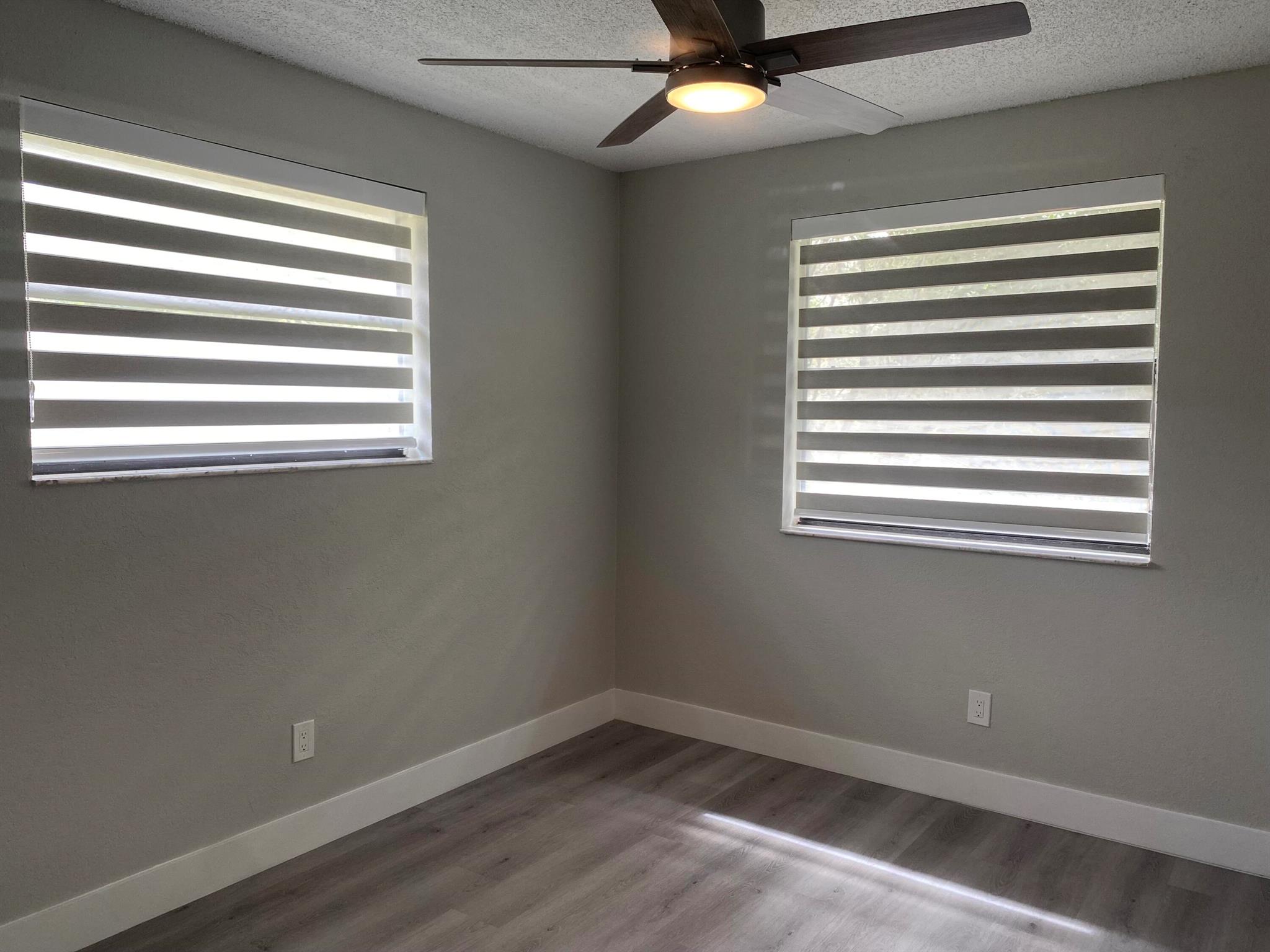 11436 NW 43rd Street Unit: 1-4