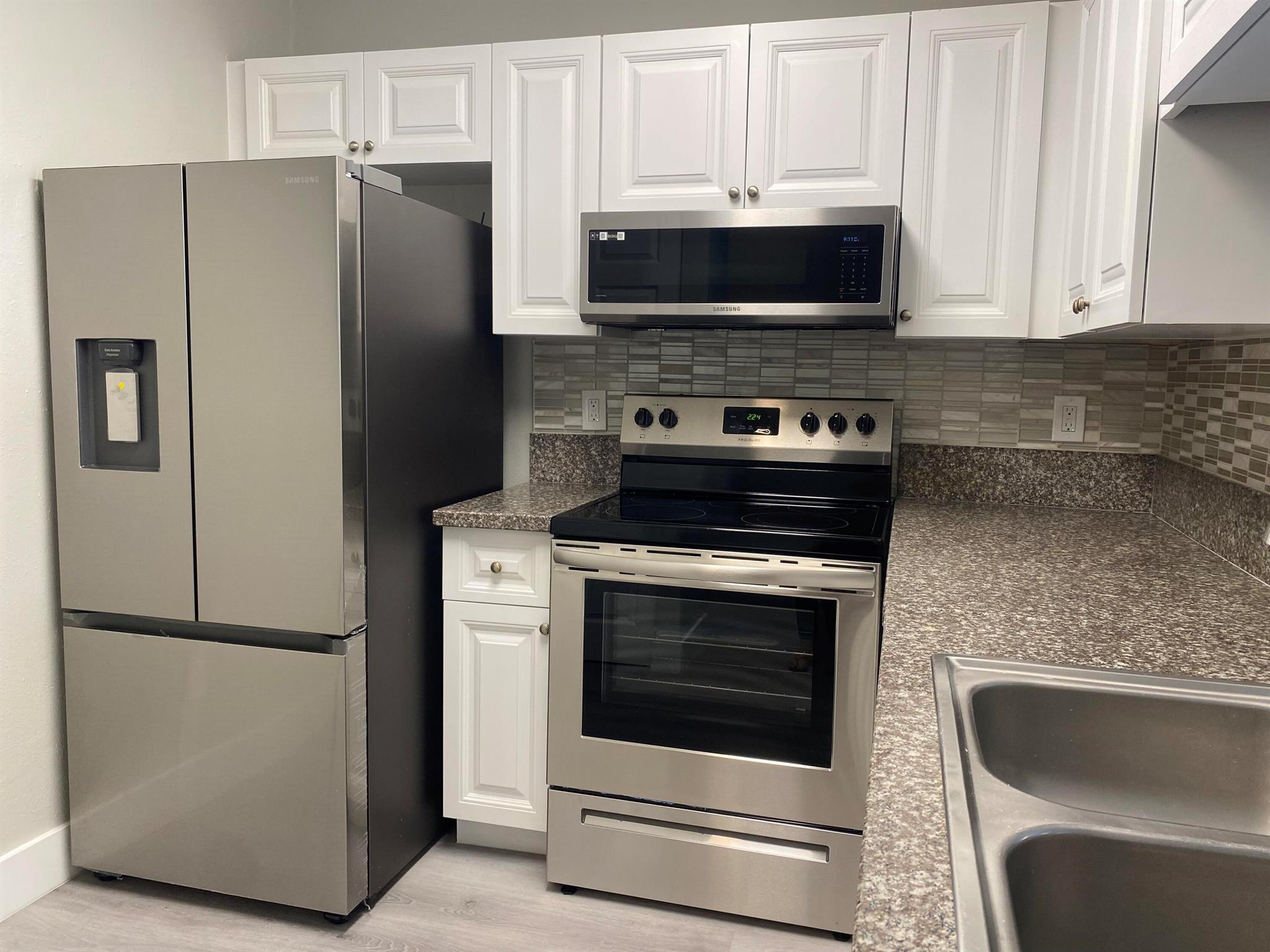 11436 NW 43rd Street Unit: 1-4