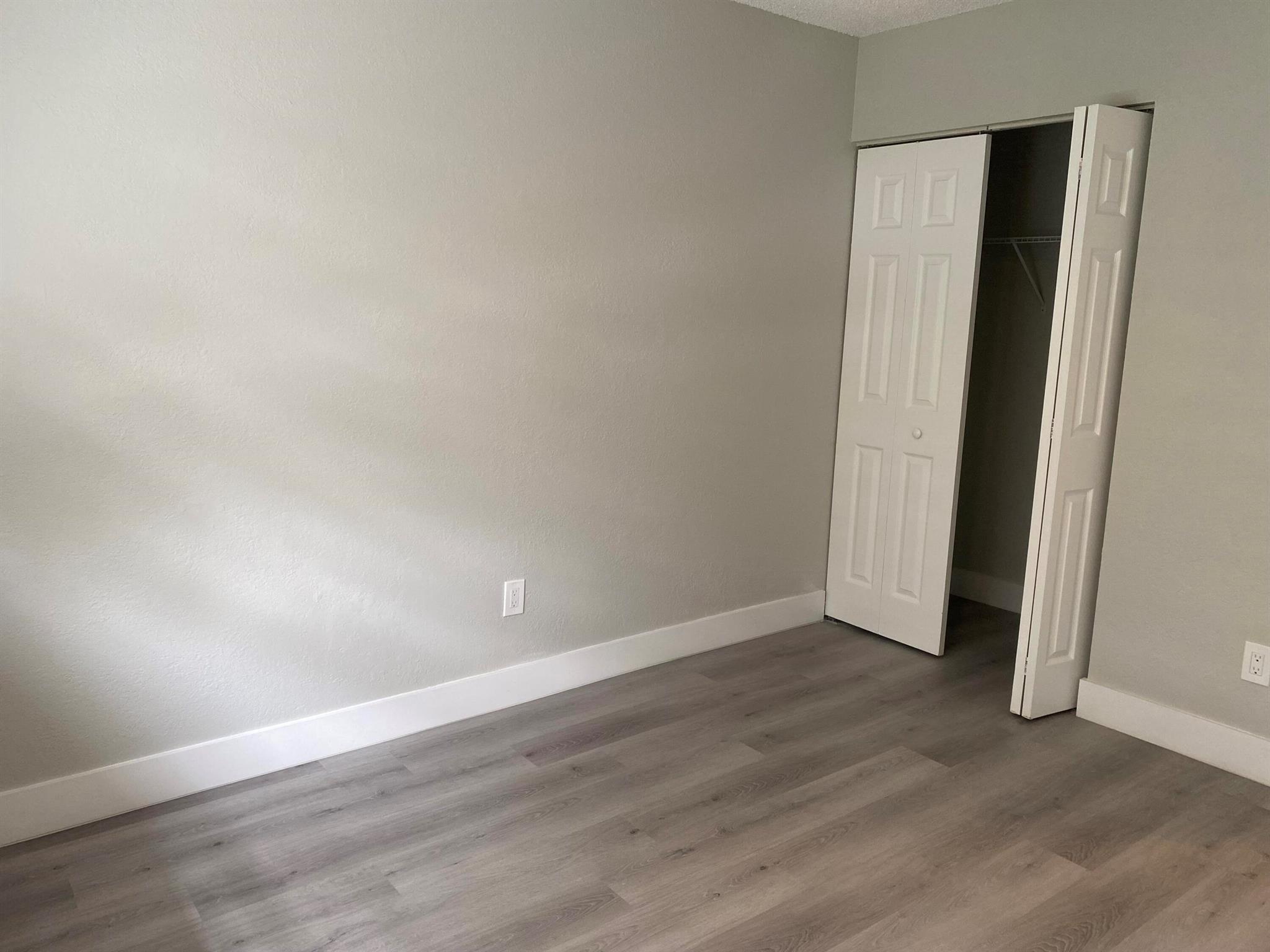 11436 NW 43rd Street Unit: 1-4