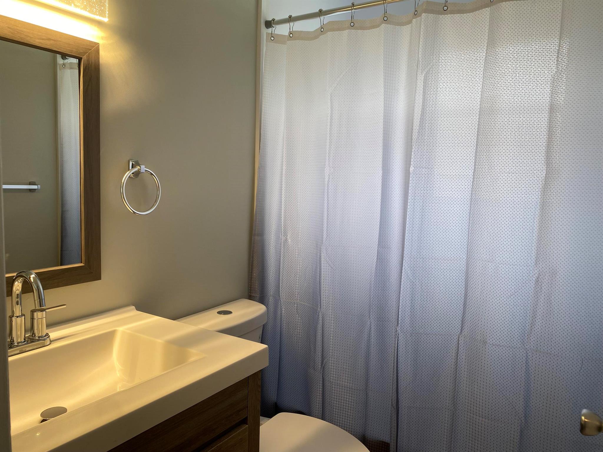 11436 NW 43rd Street Unit: 1-4