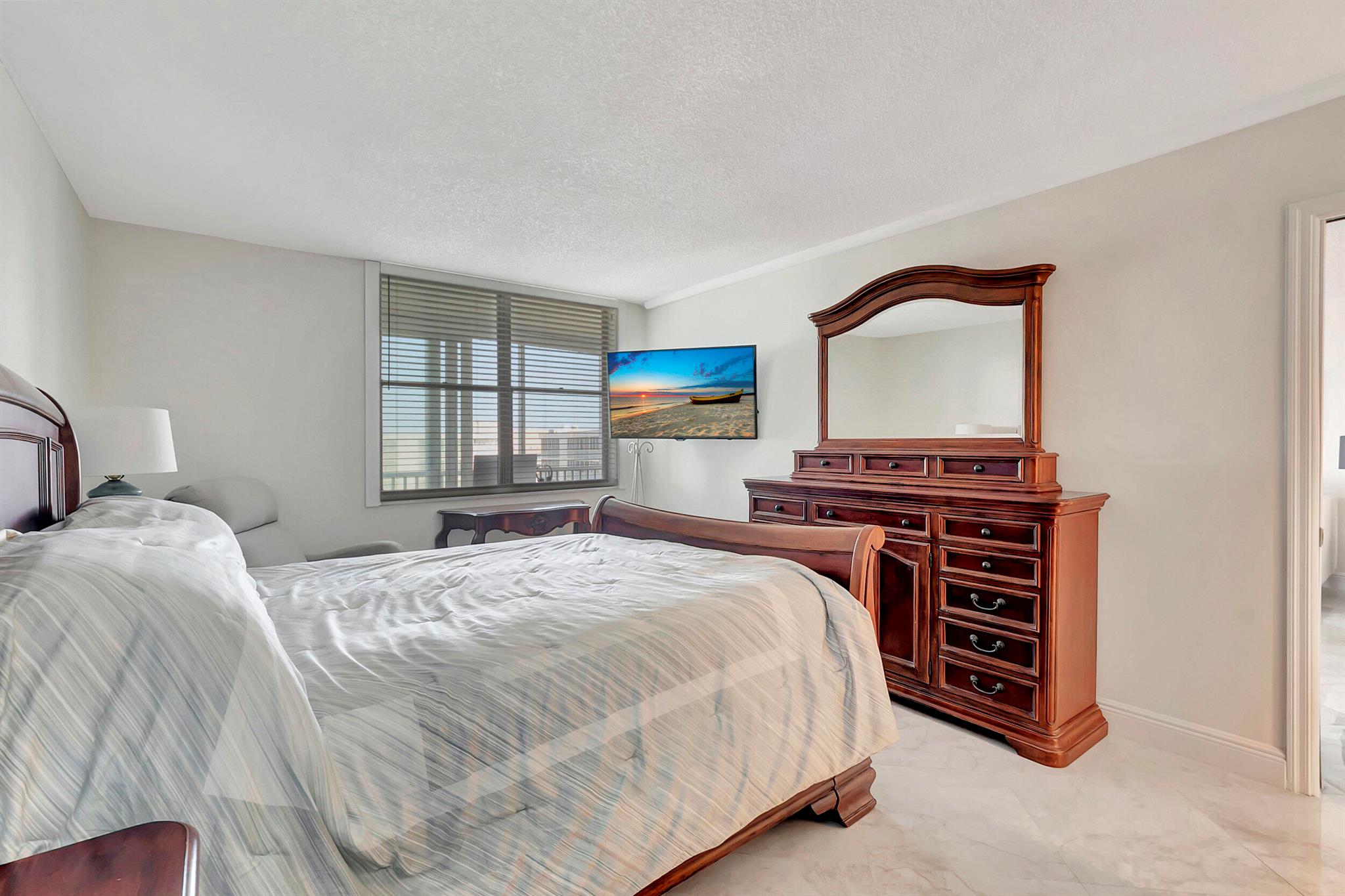 3300 S Ocean Boulevard Unit: 1019-C