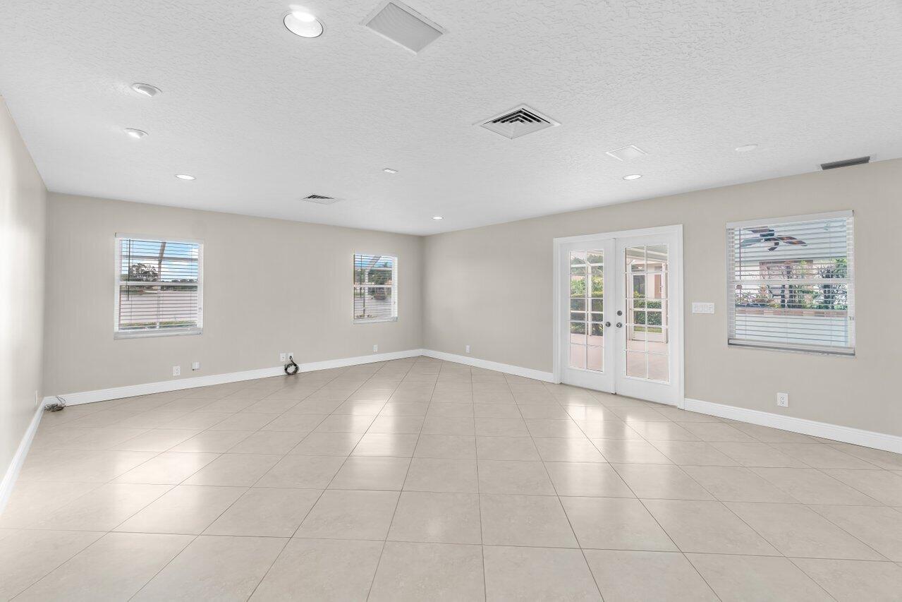 7081 Lake Island Drive
