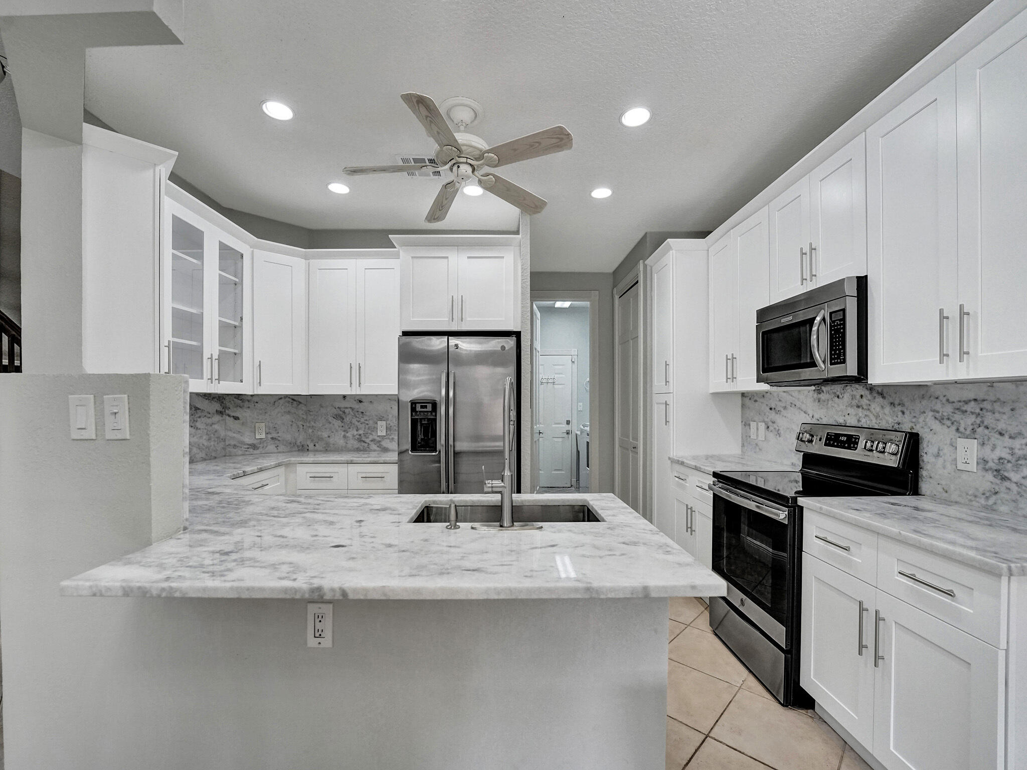 200 NE 14th Avenue Unit: 8