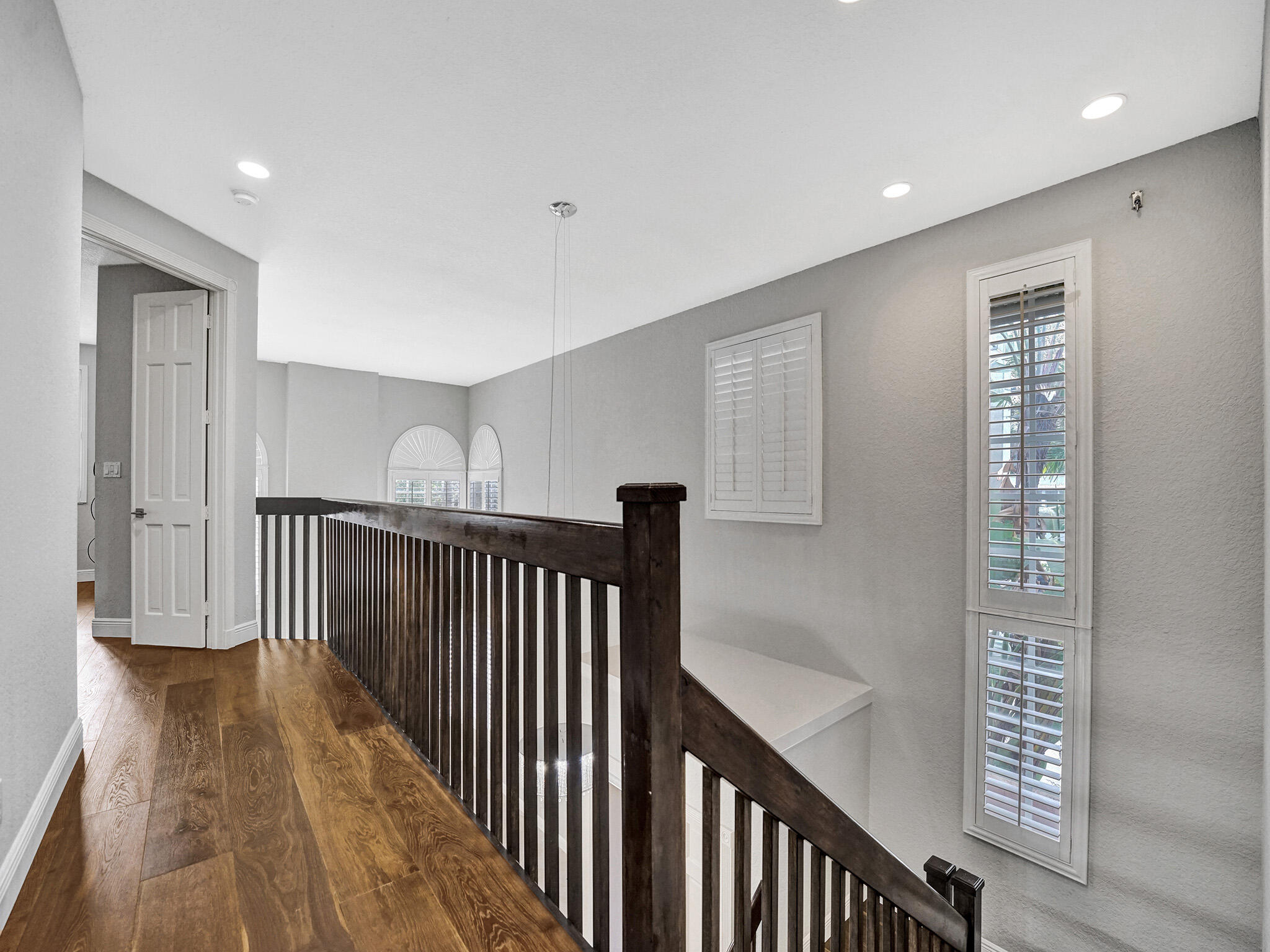 200 NE 14th Avenue Unit: 8