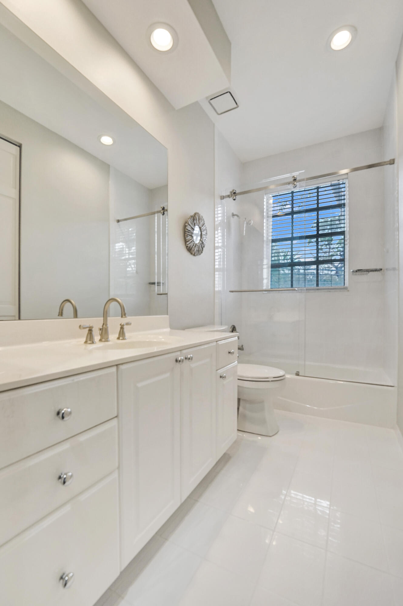 200 NE 14th Avenue Unit: 8