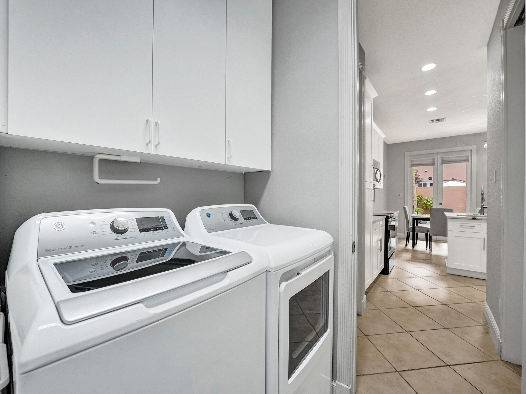 200 NE 14th Avenue Unit: 8