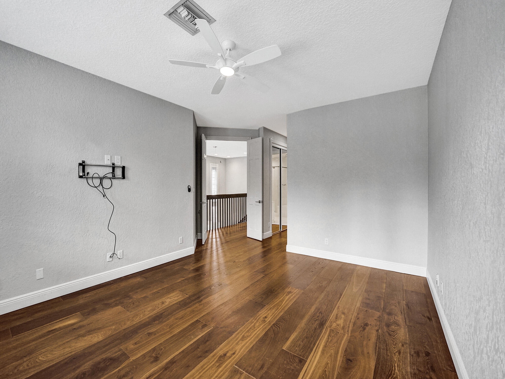 200 NE 14th Avenue Unit: 8