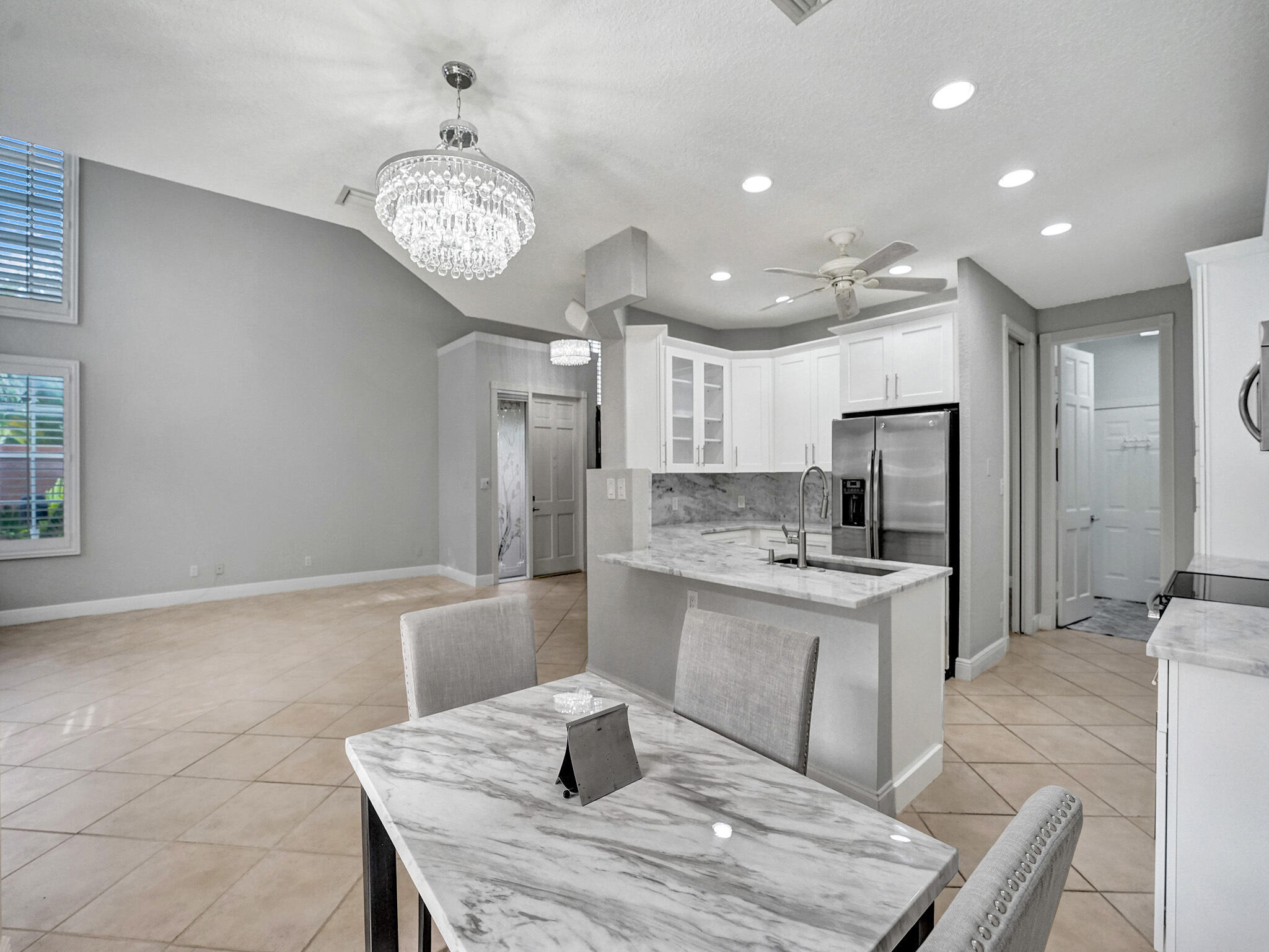 200 NE 14th Avenue Unit: 8