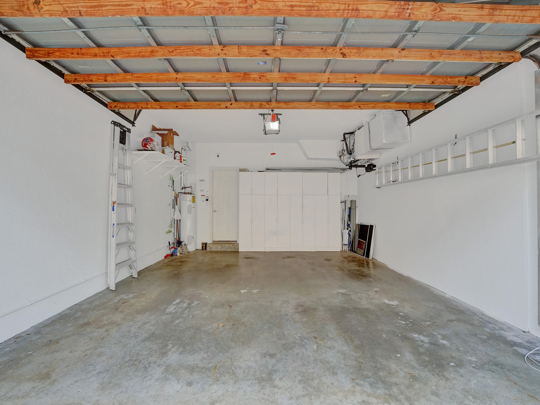 200 NE 14th Avenue Unit: 8