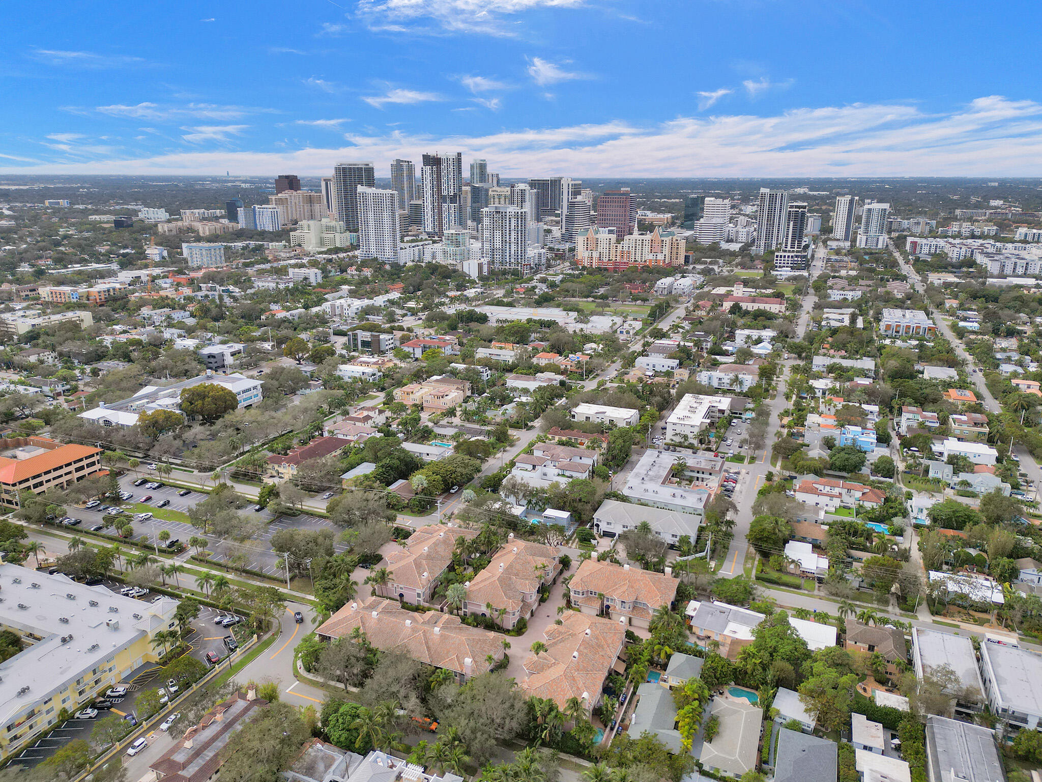 200 NE 14th Avenue Unit: 8