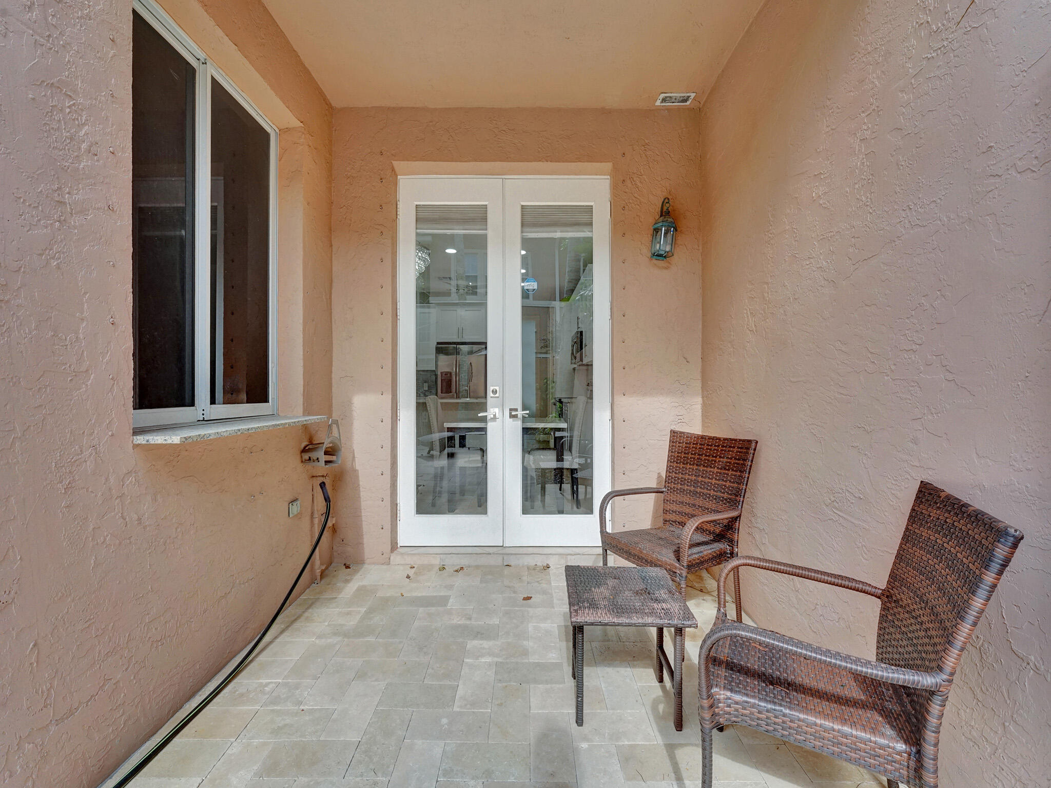 200 NE 14th Avenue Unit: 8