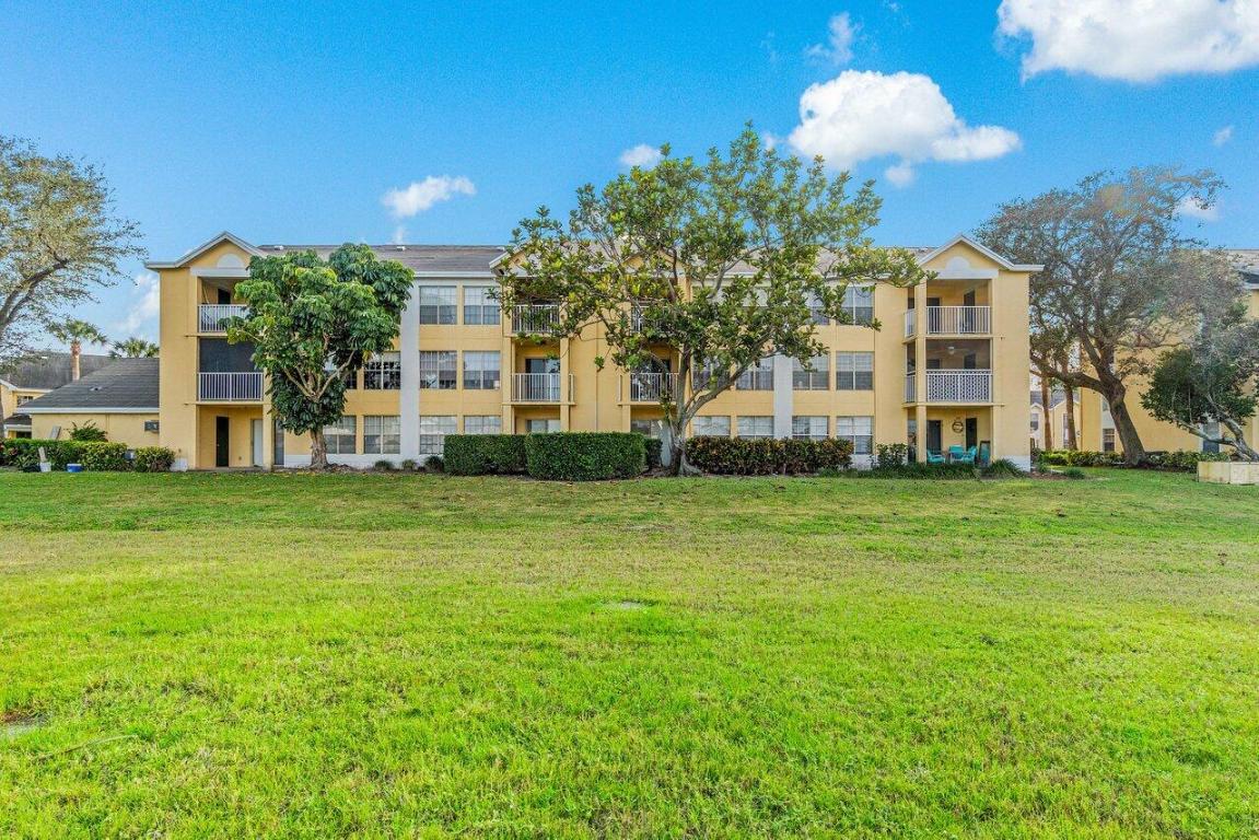 6300 La Costa Drive E, Boca Raton Unit: E