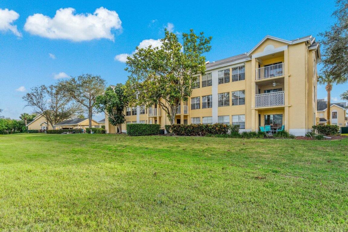 6300 La Costa Drive E, Boca Raton Unit: E