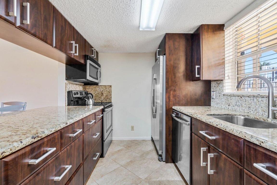 6300 La Costa Drive E, Boca Raton Unit: E