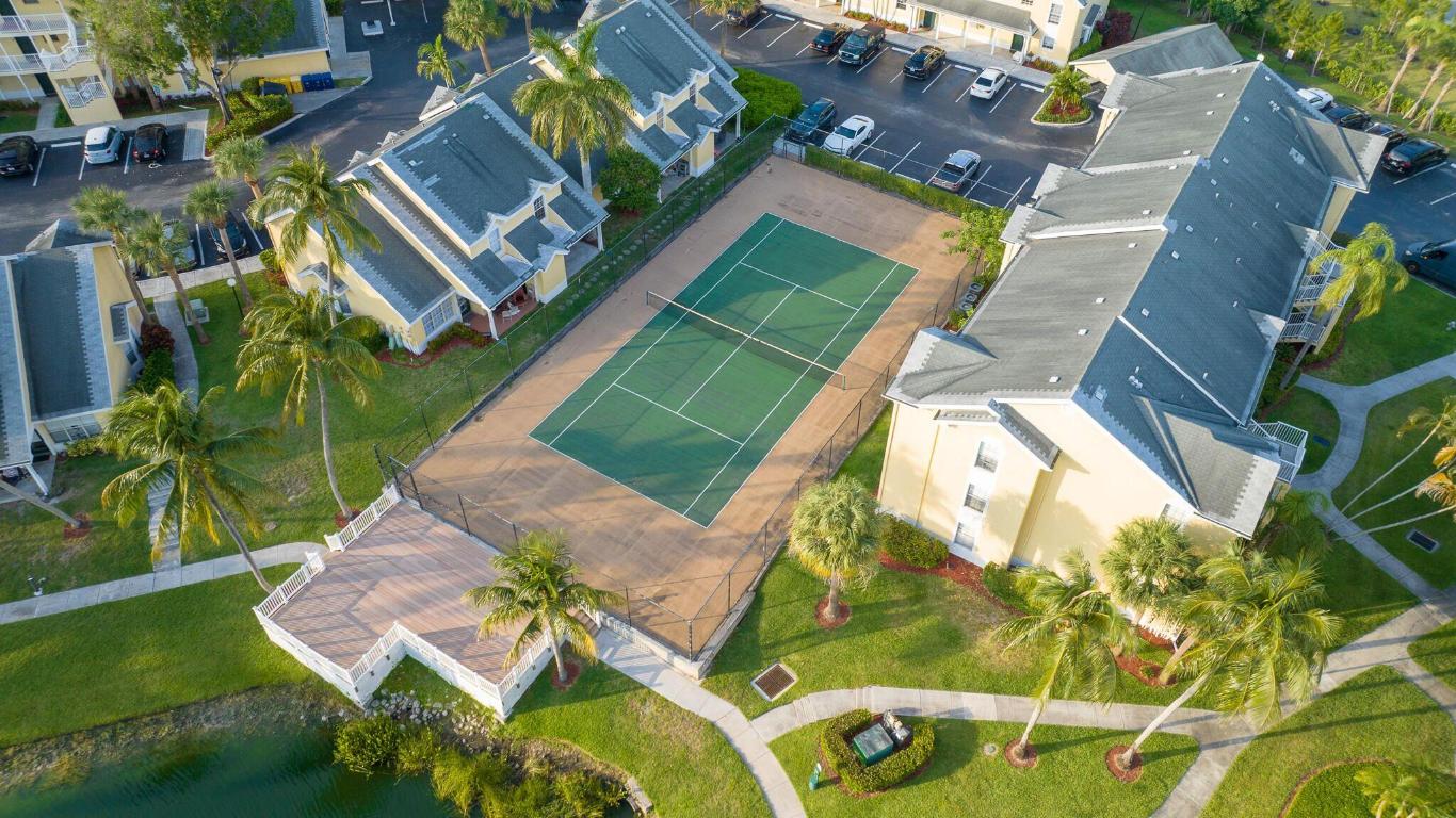 6300 La Costa Drive E, Boca Raton Unit: E