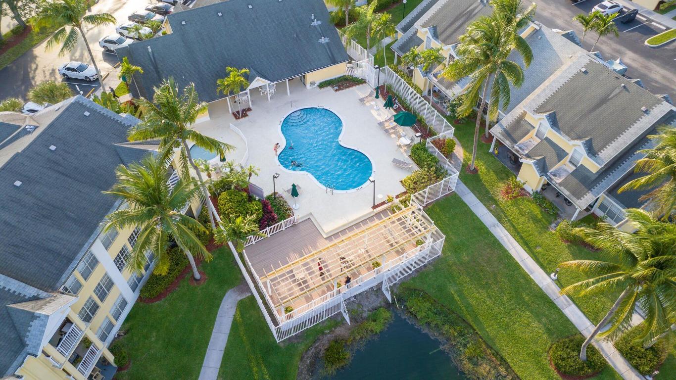 6300 La Costa Drive E, Boca Raton Unit: E