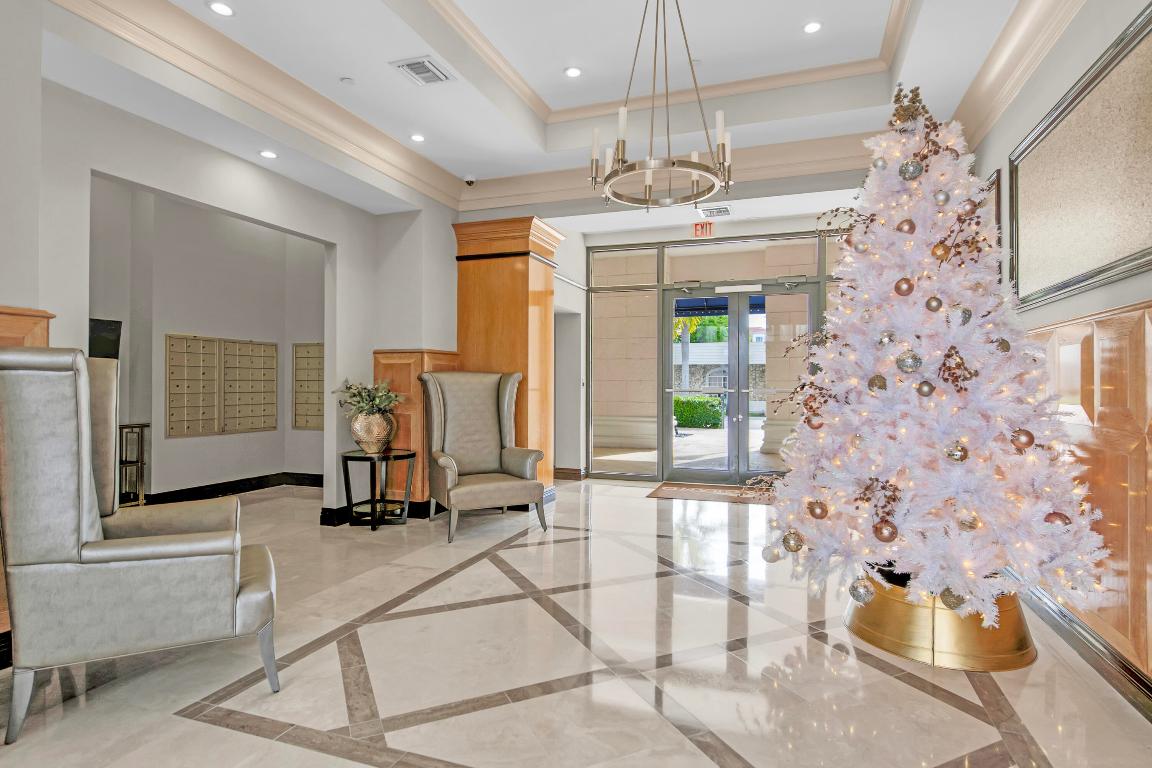 233 S Federal Highway 419, Boca Raton Unit: 419