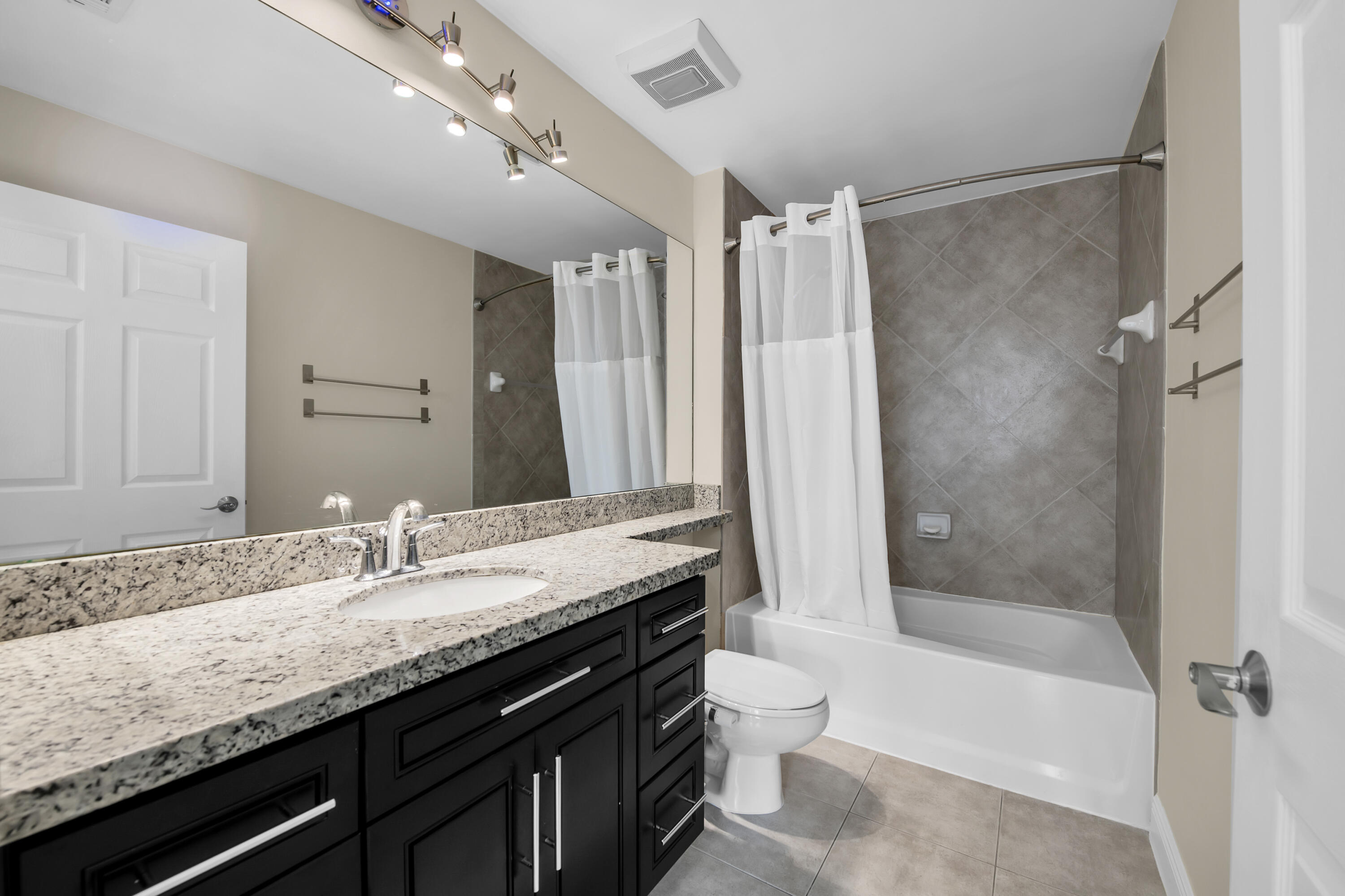 233 S Federal Highway 419, Boca Raton Unit: 419