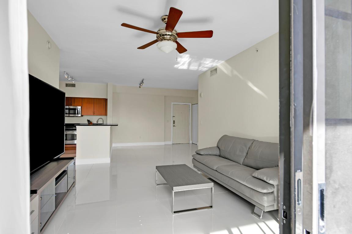 233 S Federal Highway 419, Boca Raton Unit: 419