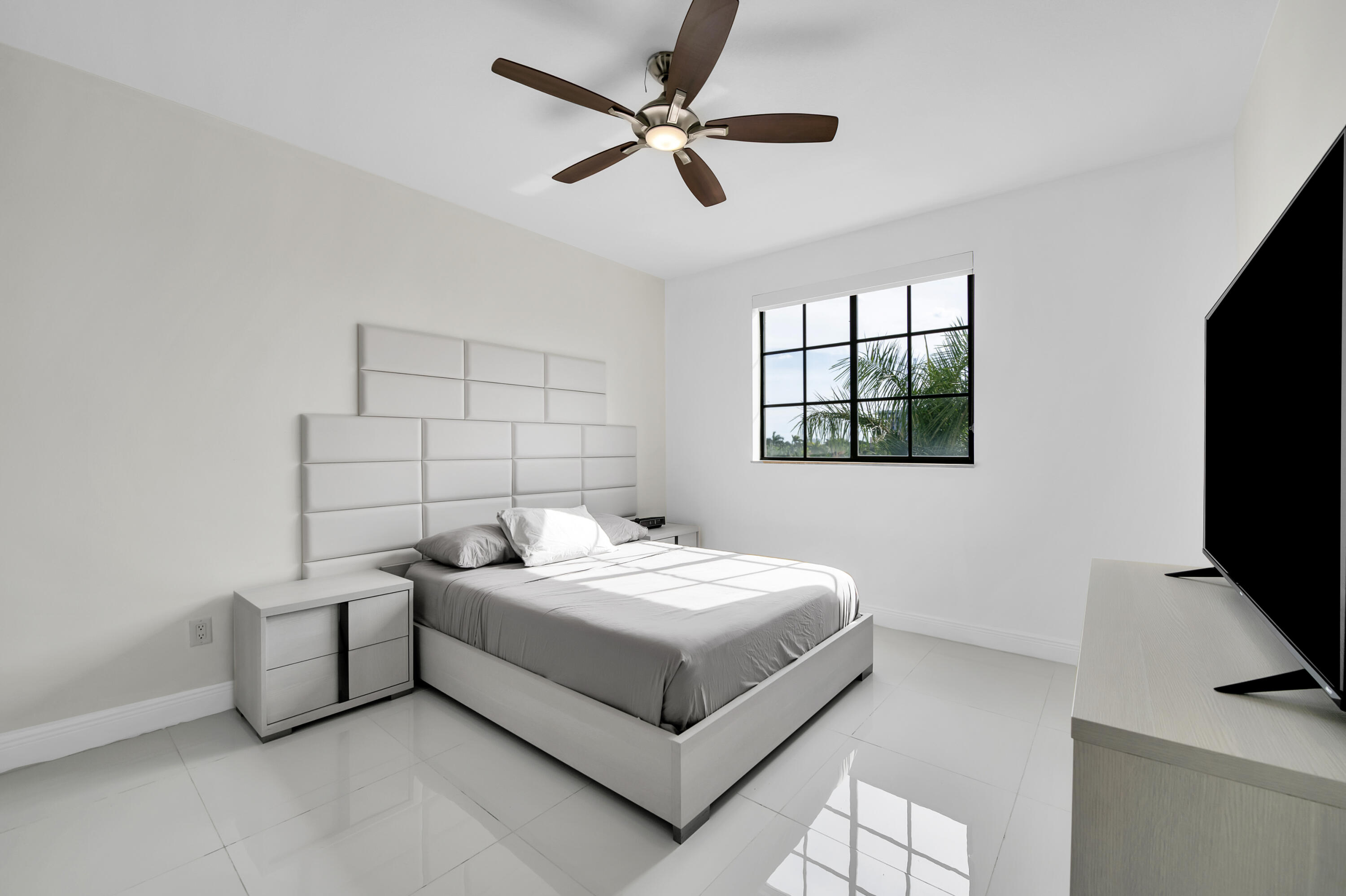 233 S Federal Highway 419, Boca Raton Unit: 419