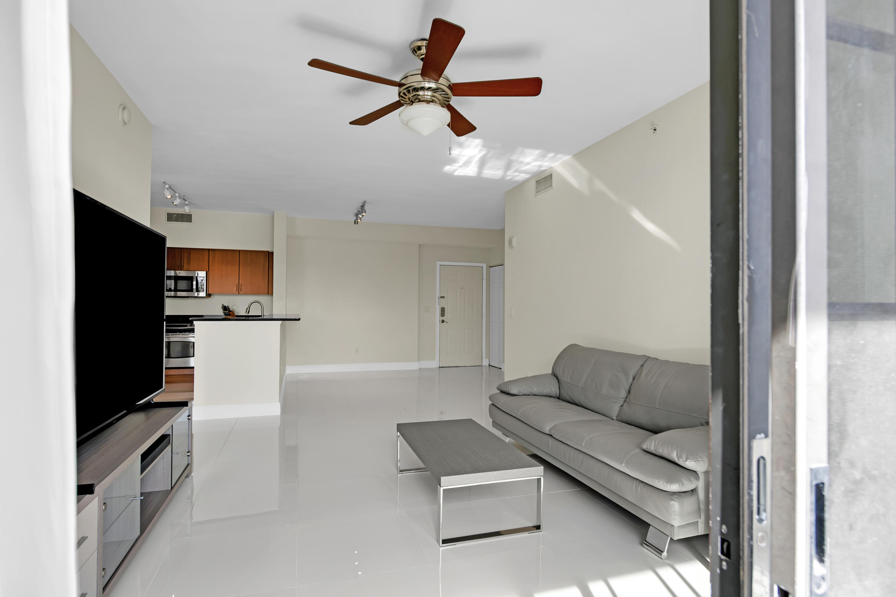 233 S Federal Highway 419, Boca Raton Unit: 419