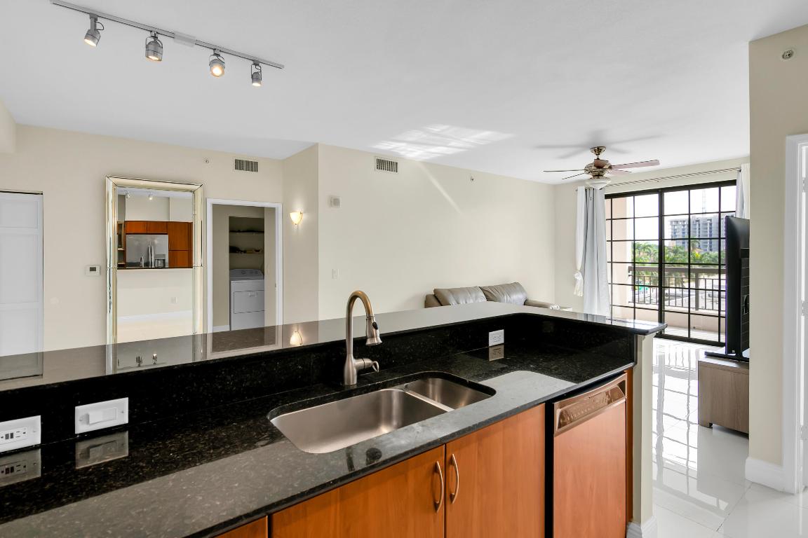 233 S Federal Highway 419, Boca Raton Unit: 419