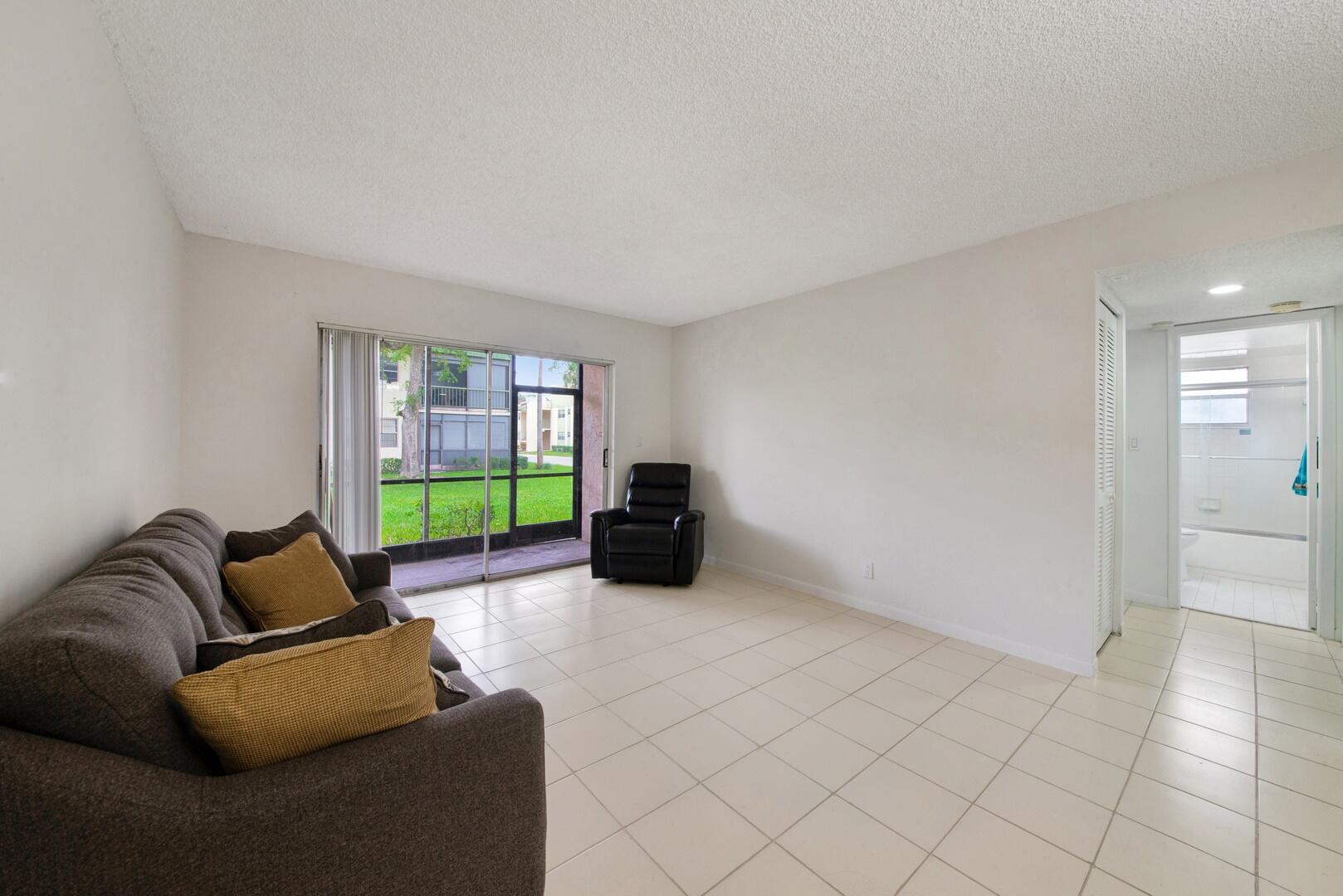 4167 NW 90th Avenue 102, Coral Springs Unit: 102