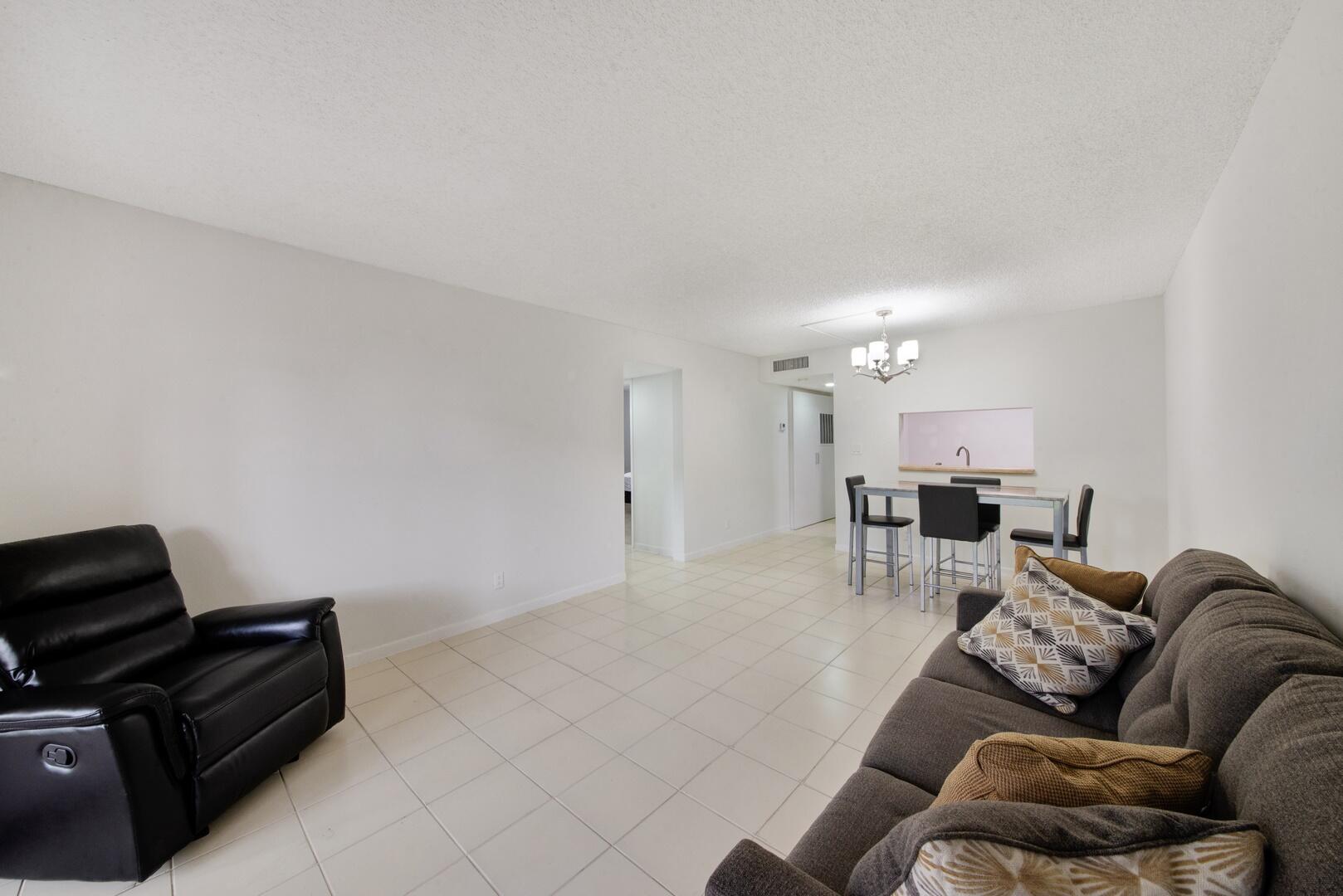 4167 NW 90th Avenue 102, Coral Springs Unit: 102