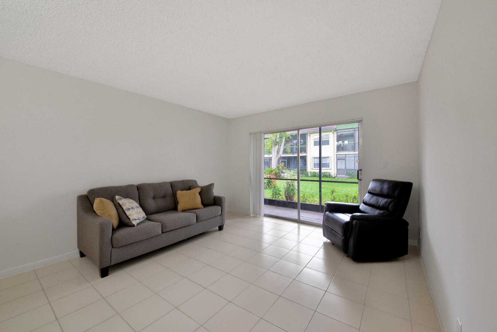 4167 NW 90th Avenue 102, Coral Springs Unit: 102