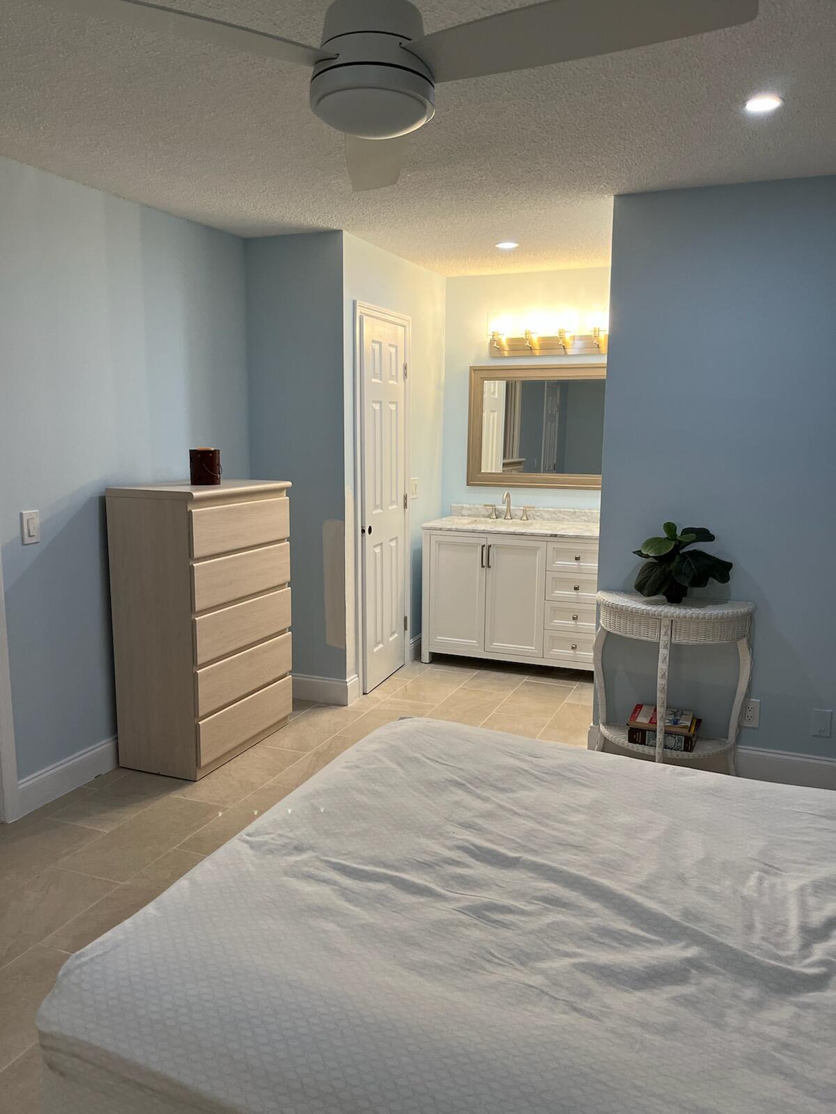 735 N High Point Boulevard N B, Delray Beach Unit: B